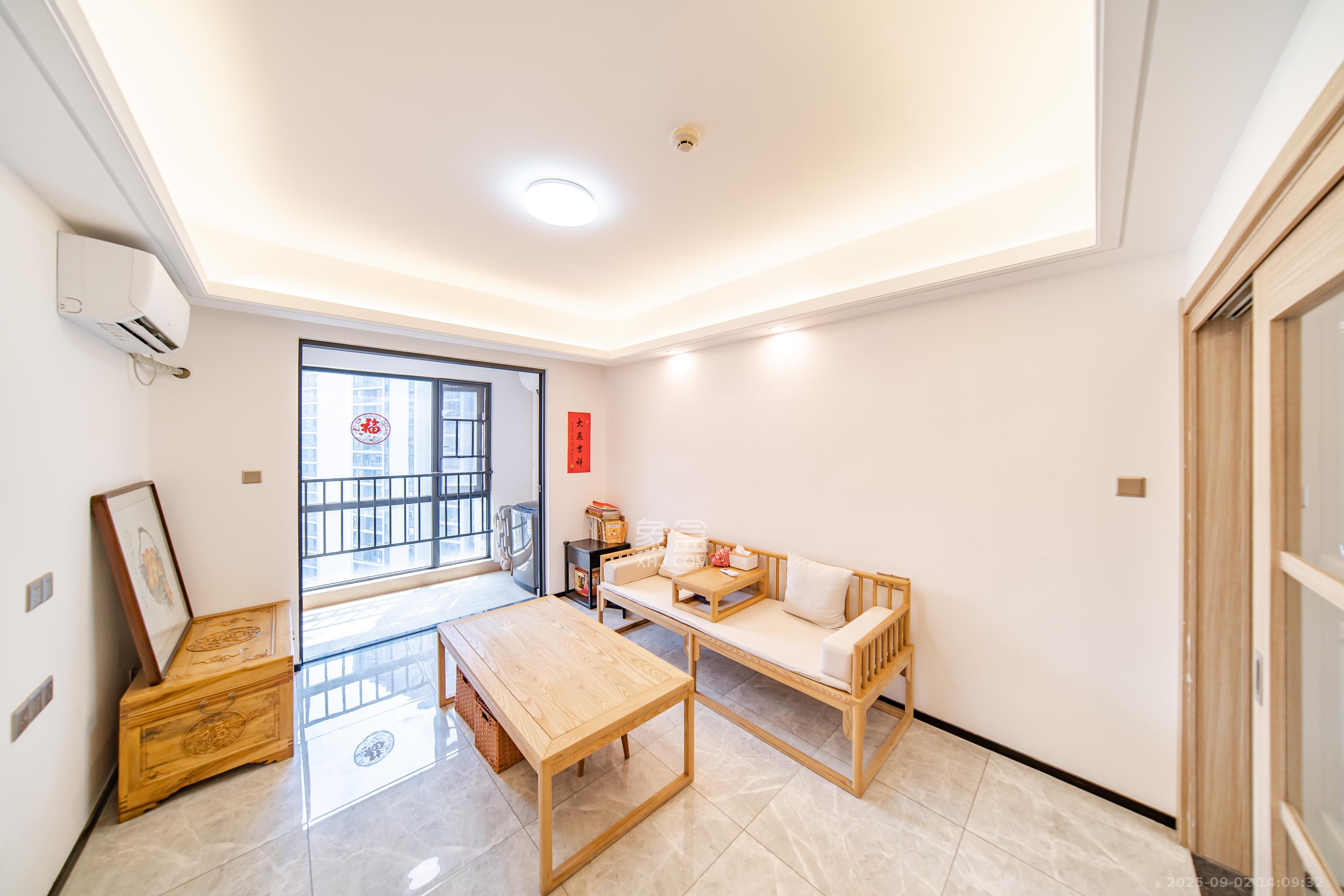 中海阅江府  1室1厅1卫    65.0万 中海阅江府  1室1厅1卫    65.0万客厅