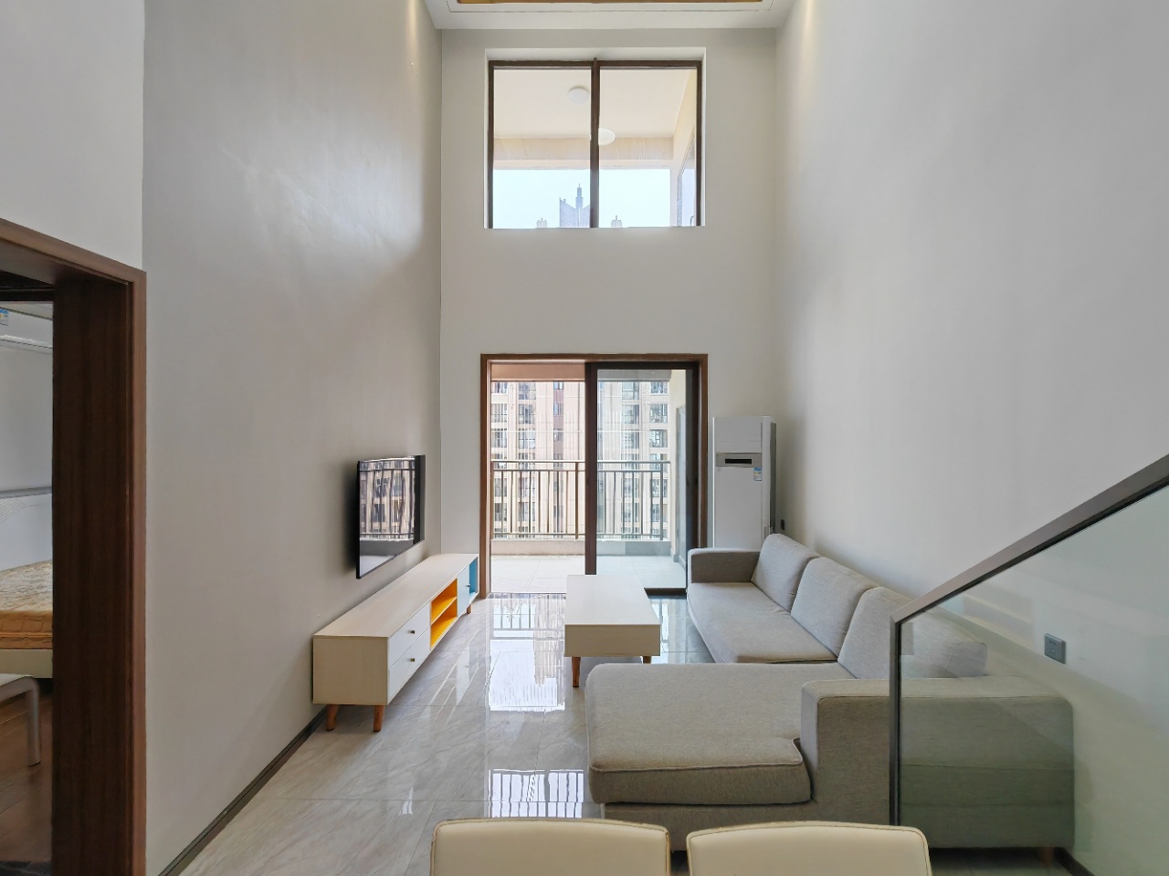 海航豪庭南苑  2室2厅2卫    4500.0元/月 海航豪庭南苑  2室2厅2卫    4500.0元/月