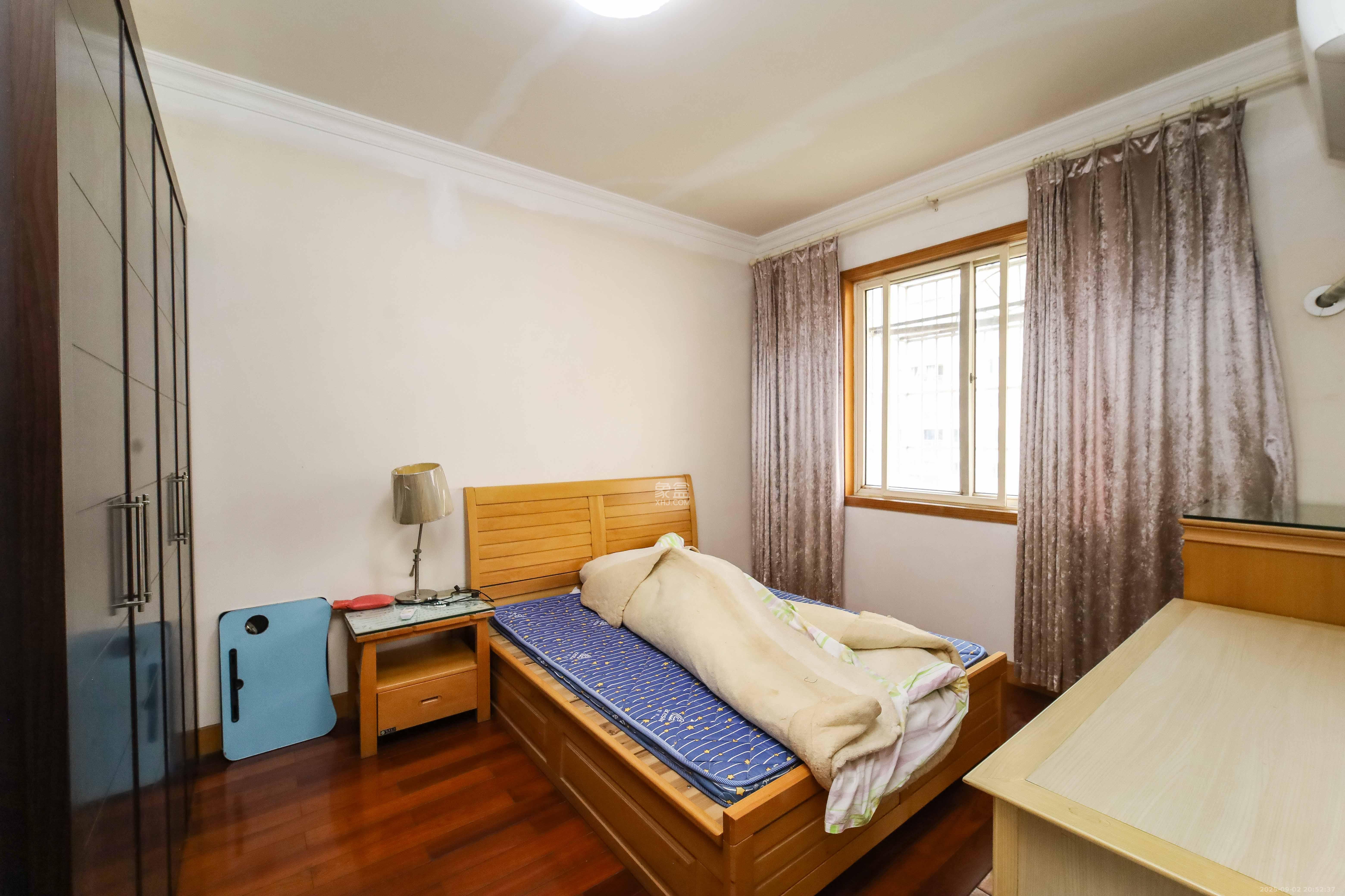 新桥小区 2室1厅1卫 35.0万 新桥小区 2室1厅1卫 35.0万卧室