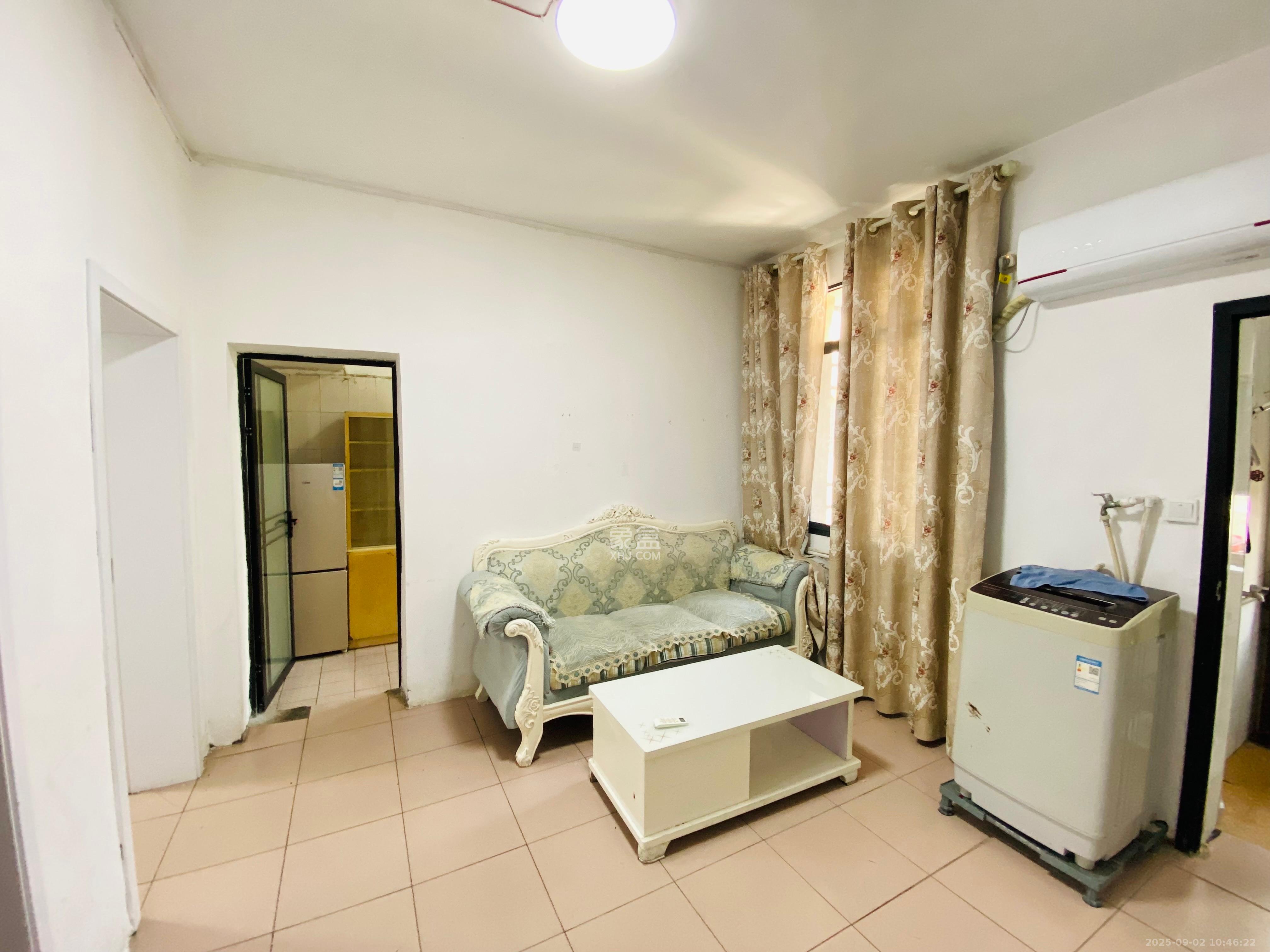 教育局宿舍(坡子街91号) 2室1厅1卫 2500.0元/月 教育局宿舍(坡子街91号) 2室1厅1卫 2500.0元/月室内图