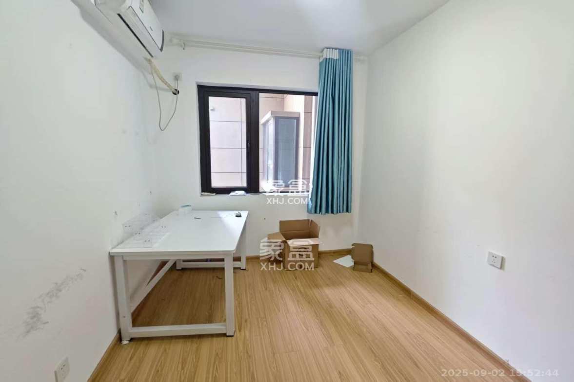 保利大都汇一期、二期  3室2厅2卫    3300.0元/月 保利大都汇一期、二期  3室2厅2卫    3300.0元/月室内图