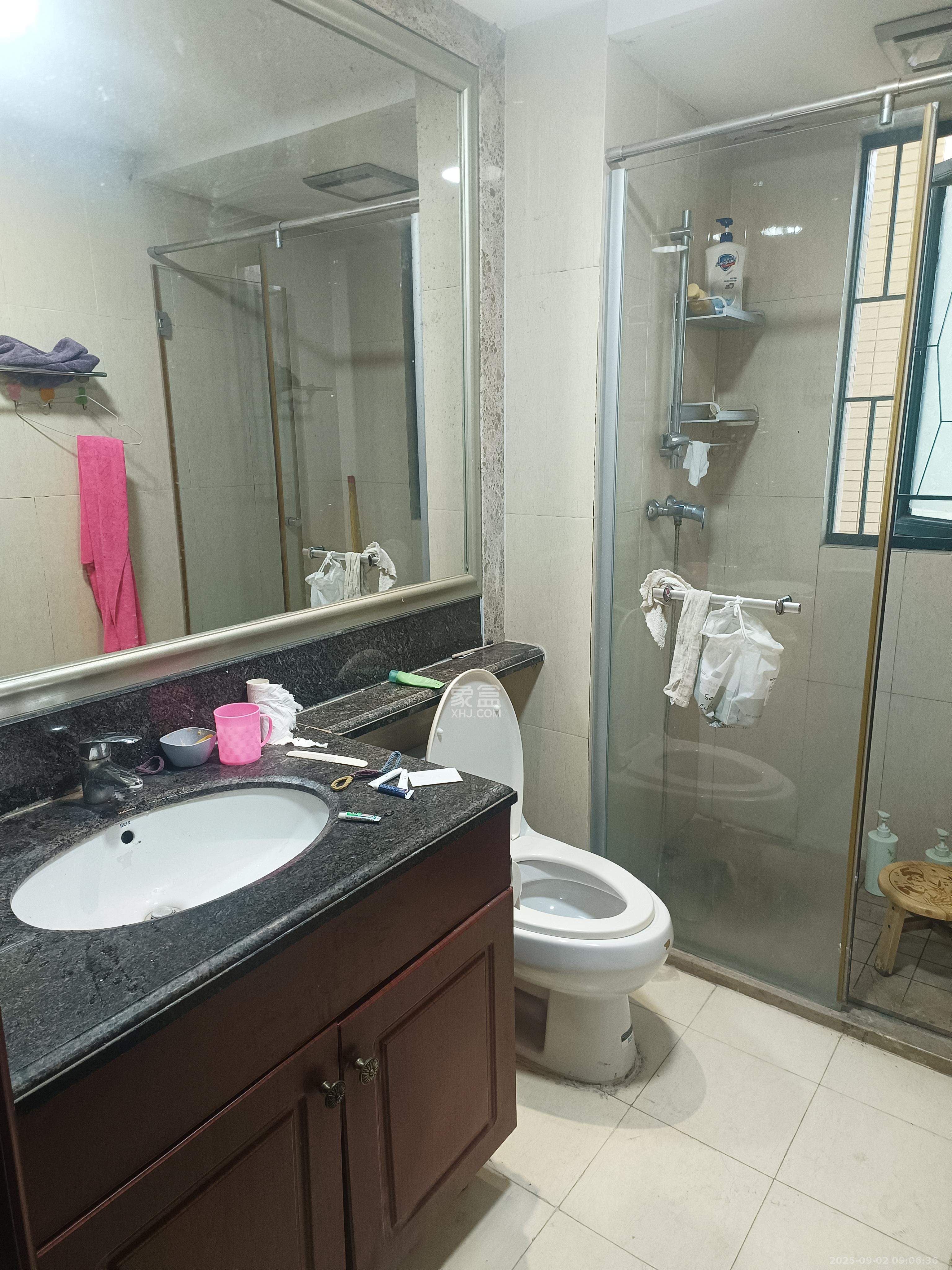 恒大雅苑  3室1厅2卫    2100.0元/月室内图