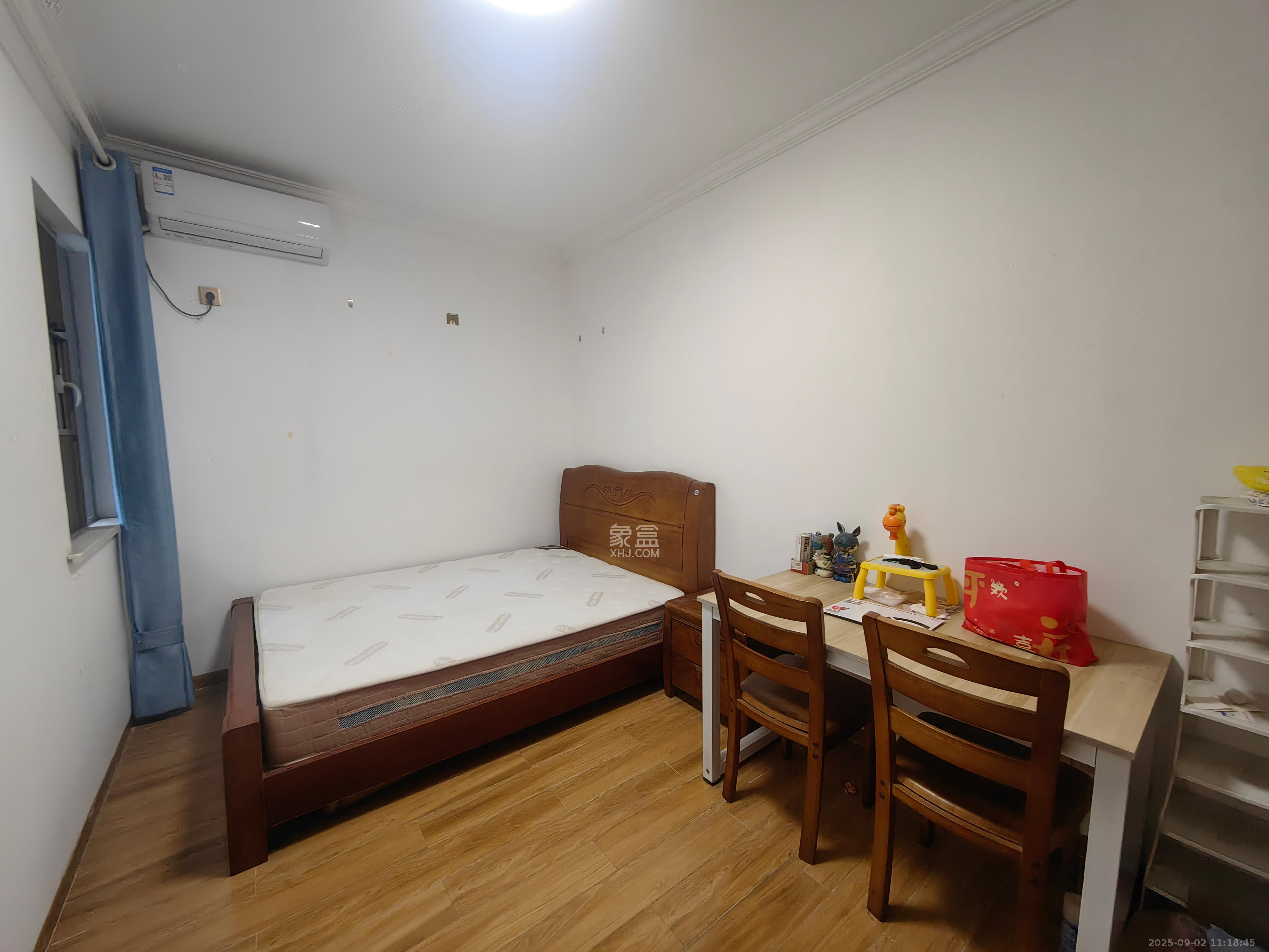 湖湘奥林匹克花园  3室2厅1卫    1900.0元/月室内图