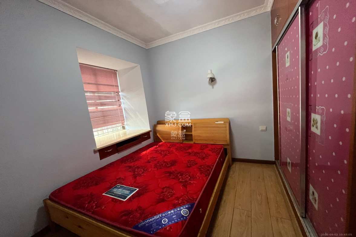 丽都桃源(金峰北院二期)  3室2厅1卫    2400.0元/月 丽都桃源(金峰北院二期)  3室2厅1卫    2400.0元/月室内图