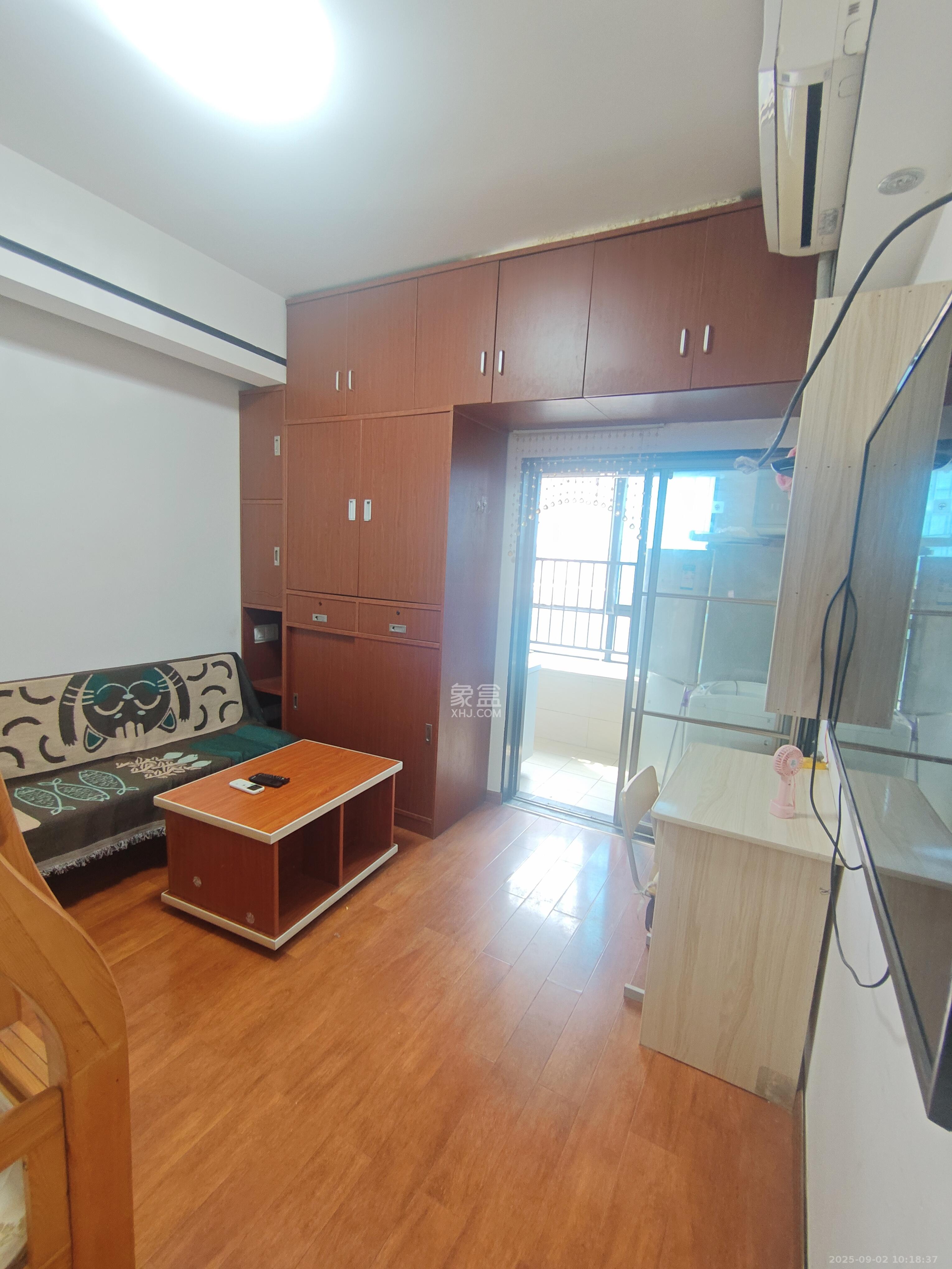 长盛上东区  1室1厅1卫    1680.0元/月室内图