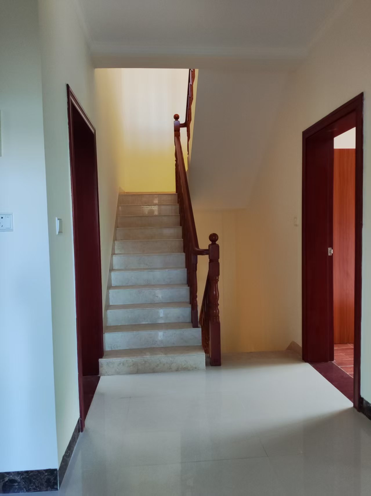 山湖海 5室3厅3卫 4200.0元/月 山湖海 5室3厅3卫 4200.0元/月室内图