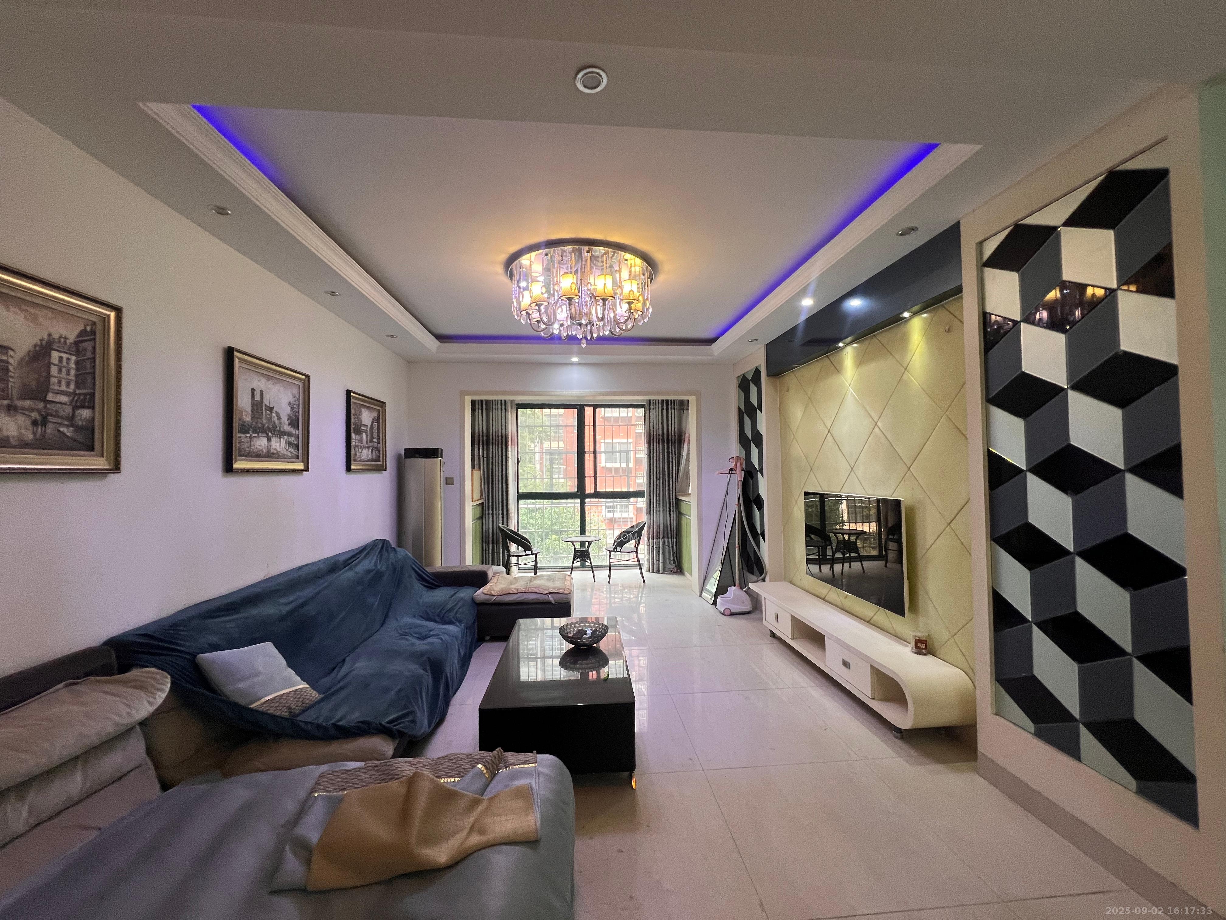 华夏佳园二期 3室2厅2卫 1400.0元/月 华夏佳园二期 3室2厅2卫 1400.0元/月室内图