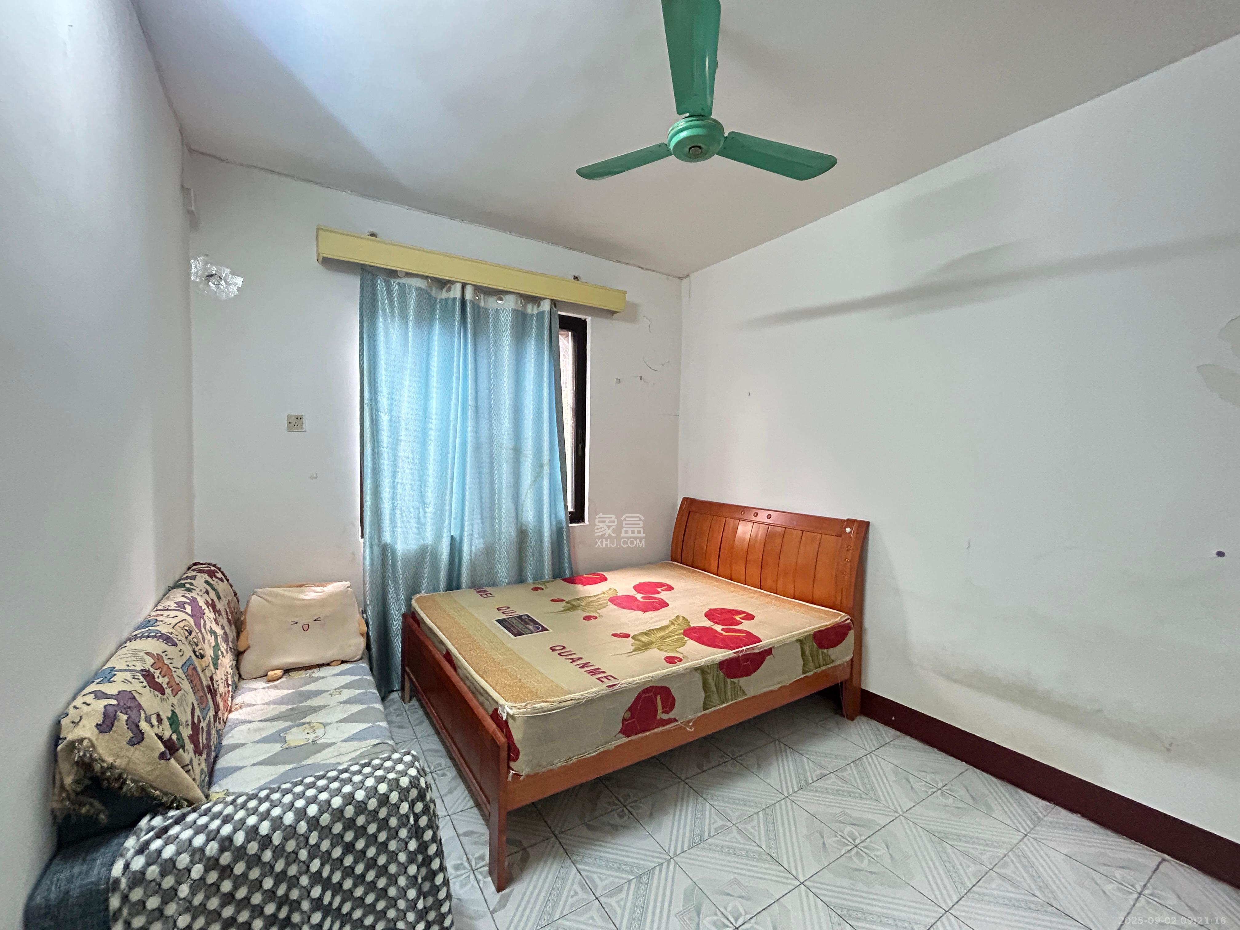 侯家塘有色研究院(长沙有色大院)  3室1厅1卫    1800.0元/月 侯家塘有色研究院(长沙有色大院)  3室1厅1卫    1800.0元/月室内图1