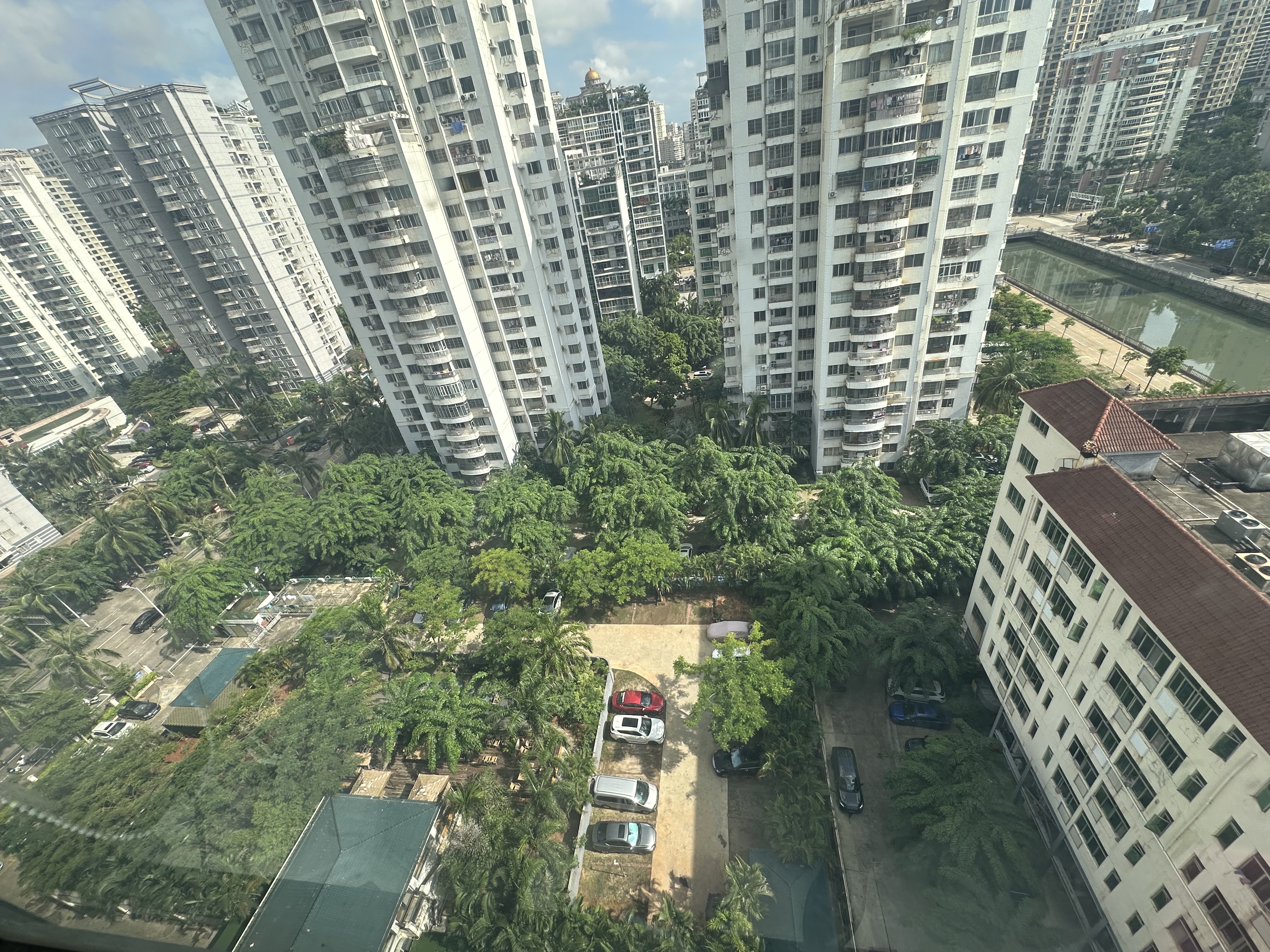 听海南国印象 1室1厅1卫 55.0万 听海南国印象 1室1厅1卫 55.0万客厅