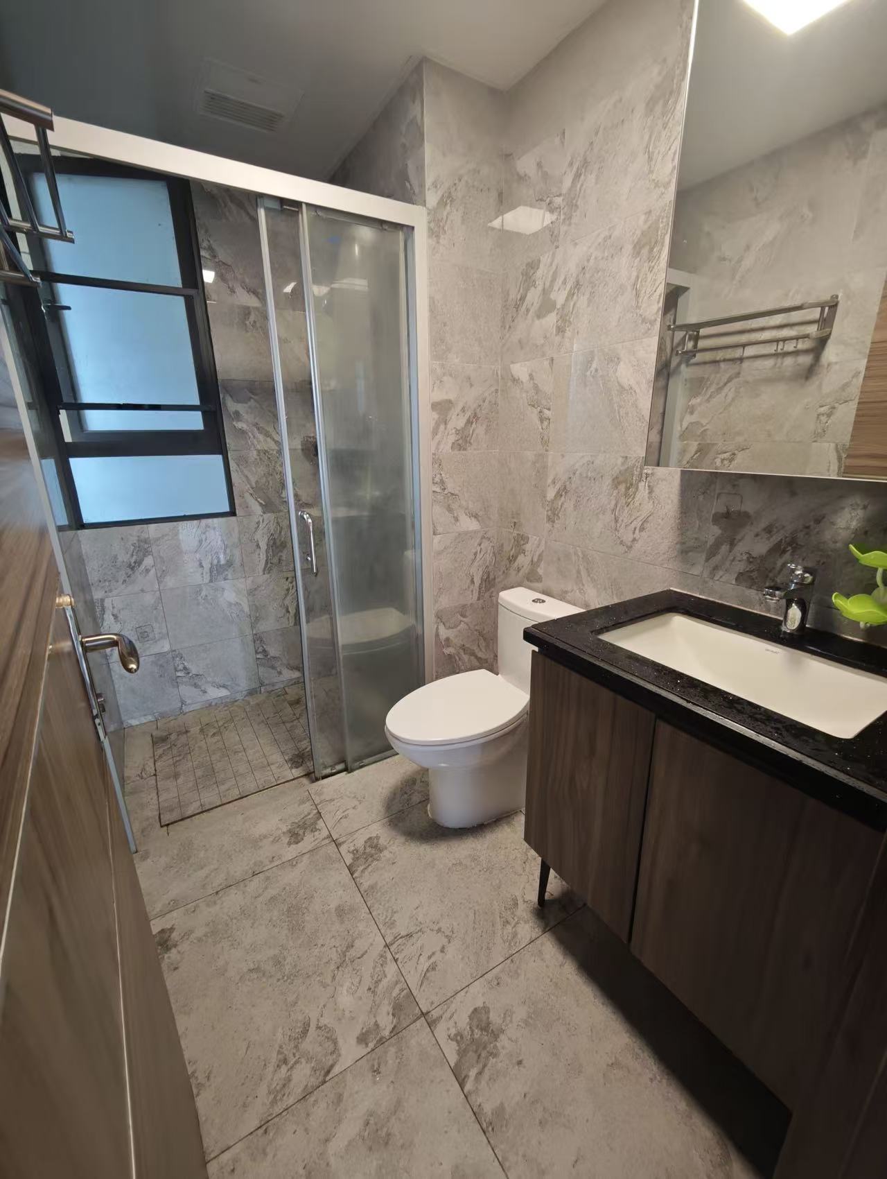 碧桂园公园上城 3室2厅2卫 2800.0元/月 碧桂园公园上城 3室2厅2卫 2800.0元/月室内图