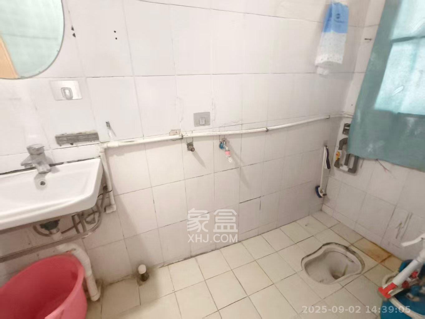 文庙坪小区 2室1厅1卫 1500.0元/月 文庙坪小区 2室1厅1卫 1500.0元/月室内图