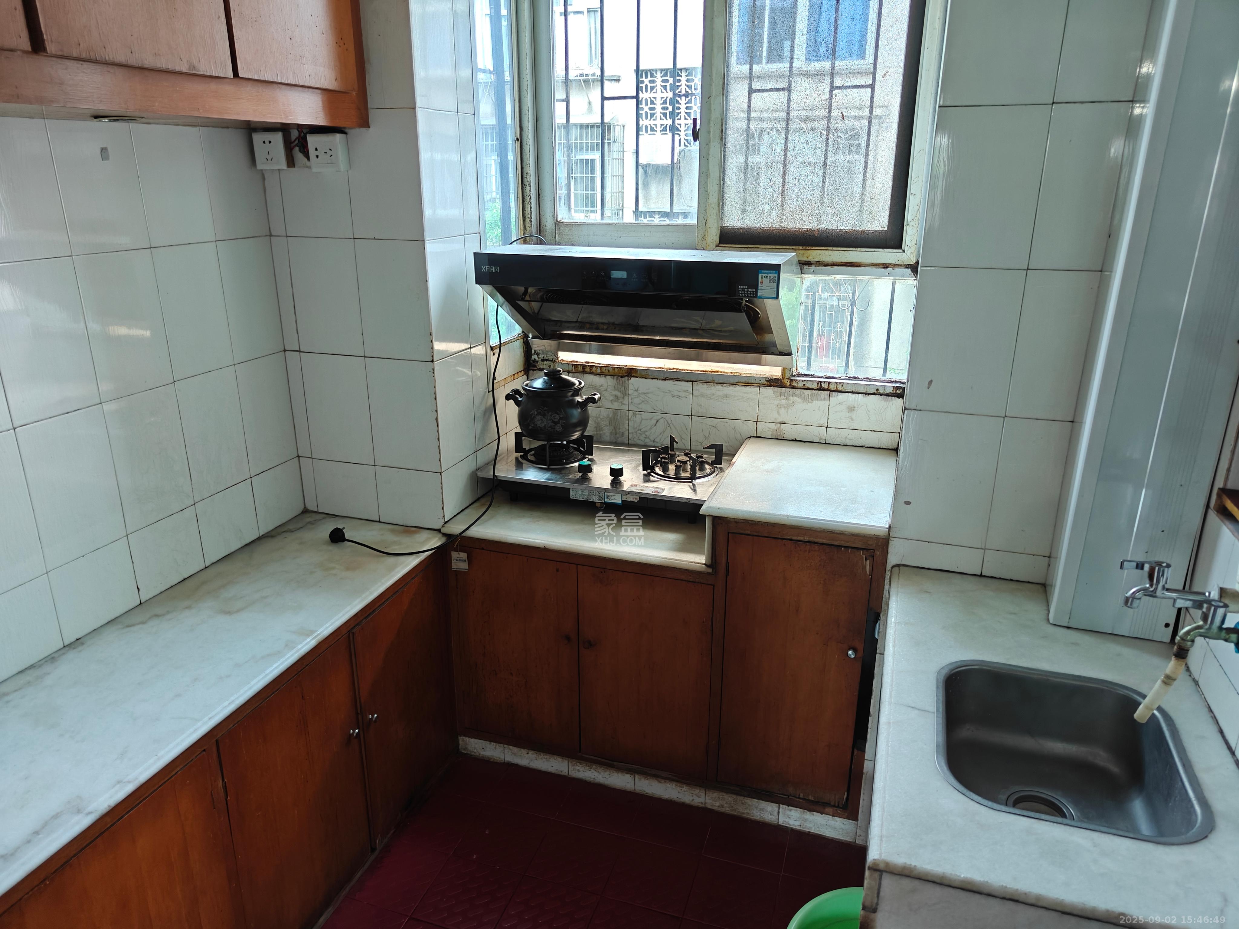 自然小区  2室2厅1卫    1200.0元/月室内图