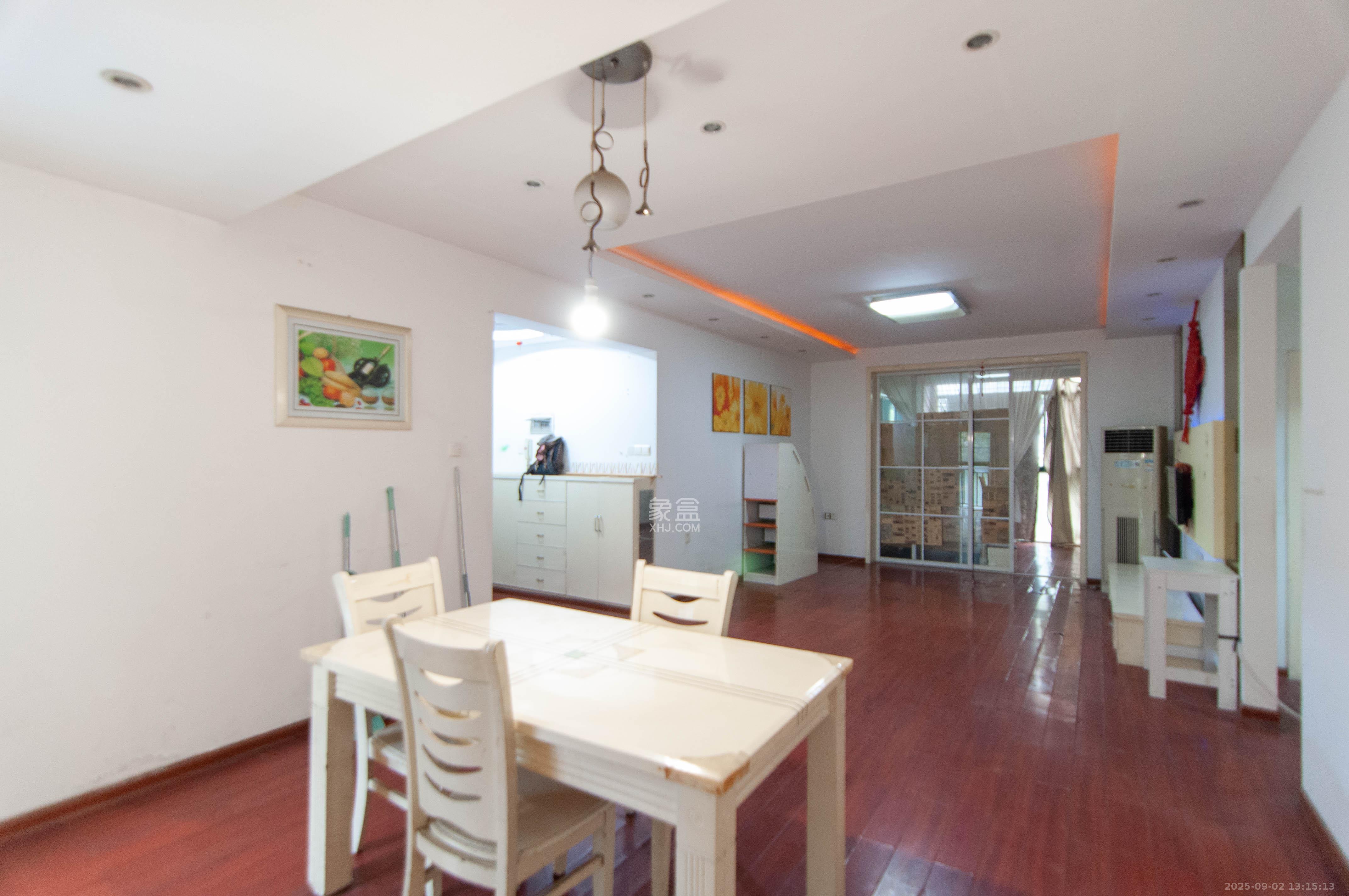 望兴景园一期  3室2厅1卫    88.0万 望兴景园一期  3室2厅1卫    88.0万客厅