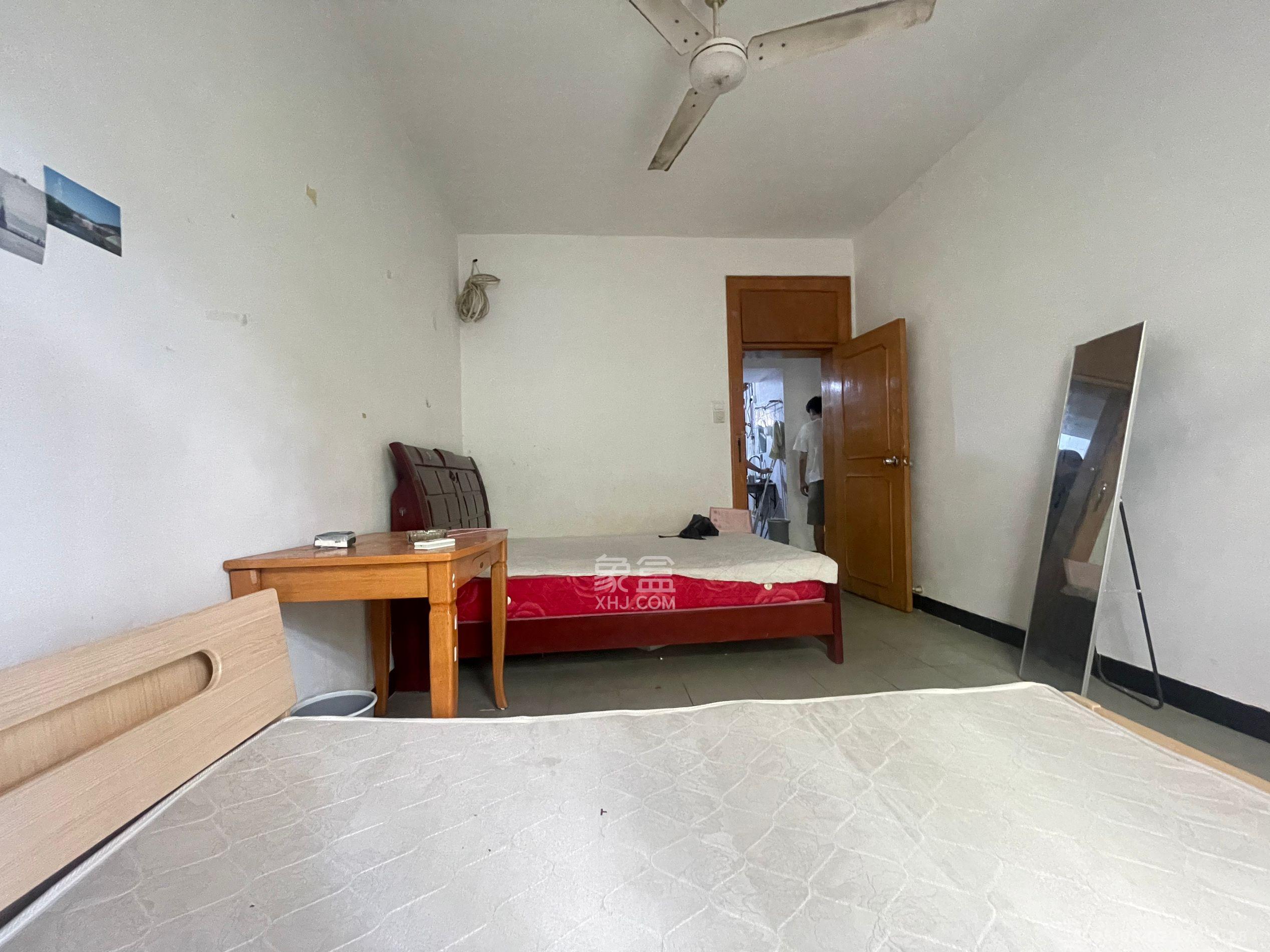 五一东村  1室0厅0卫    1500.0元/月室内图