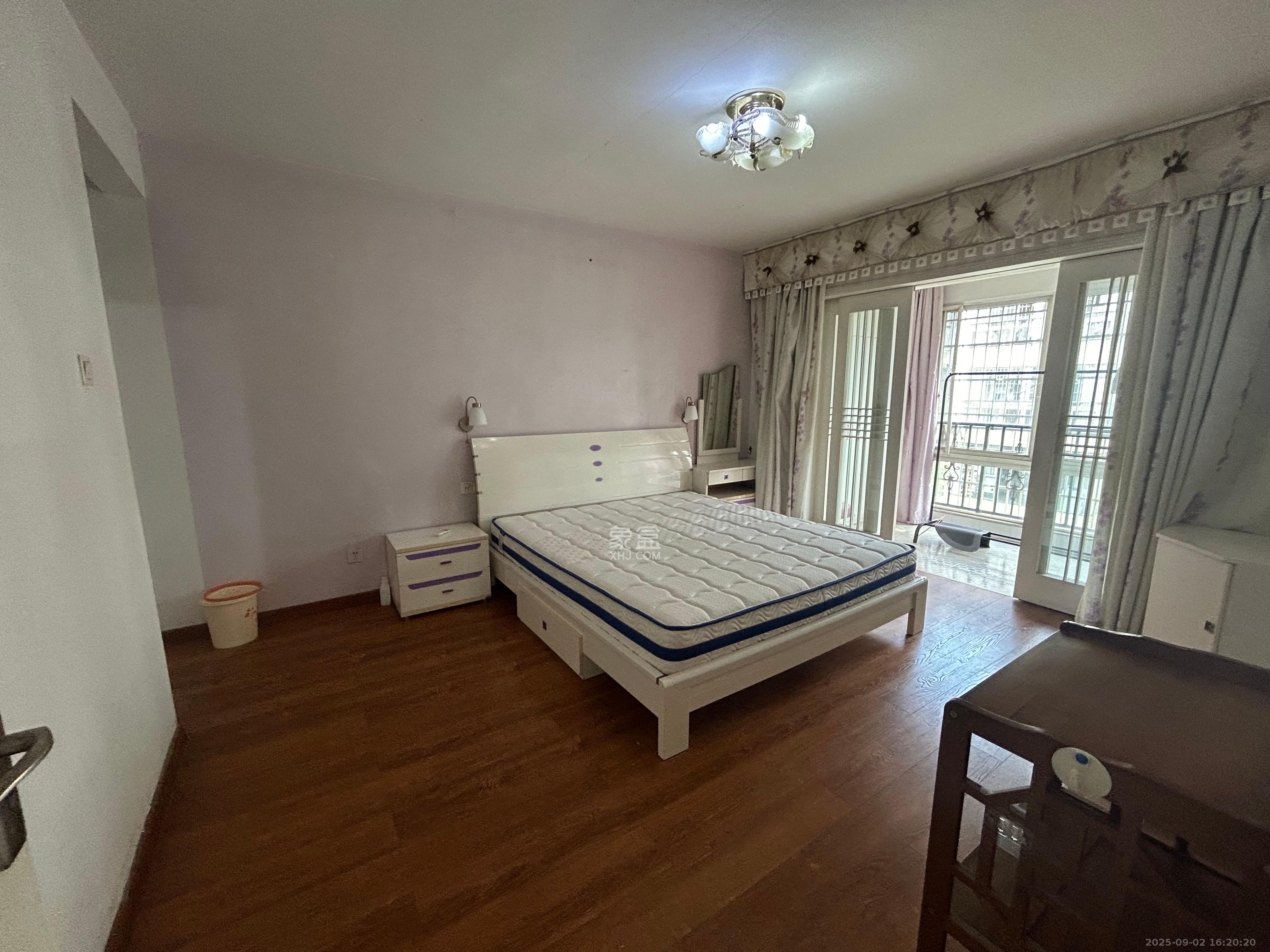 天翔新新家园  3室2厅2卫    2300.0元/月 天翔新新家园  3室2厅2卫    2300.0元/月室内图