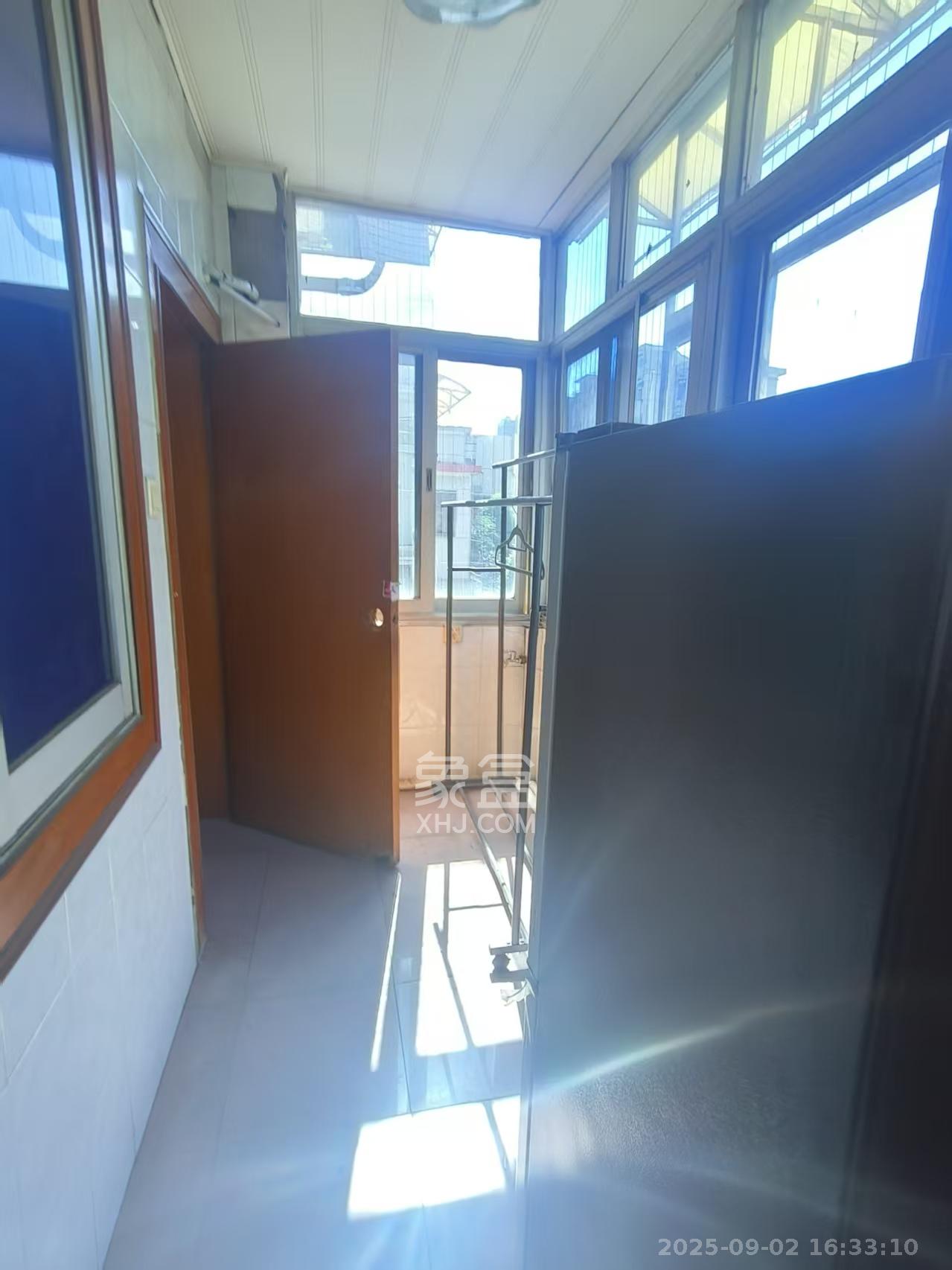 向韶村  2室1厅1卫   1200.00元/月室内图