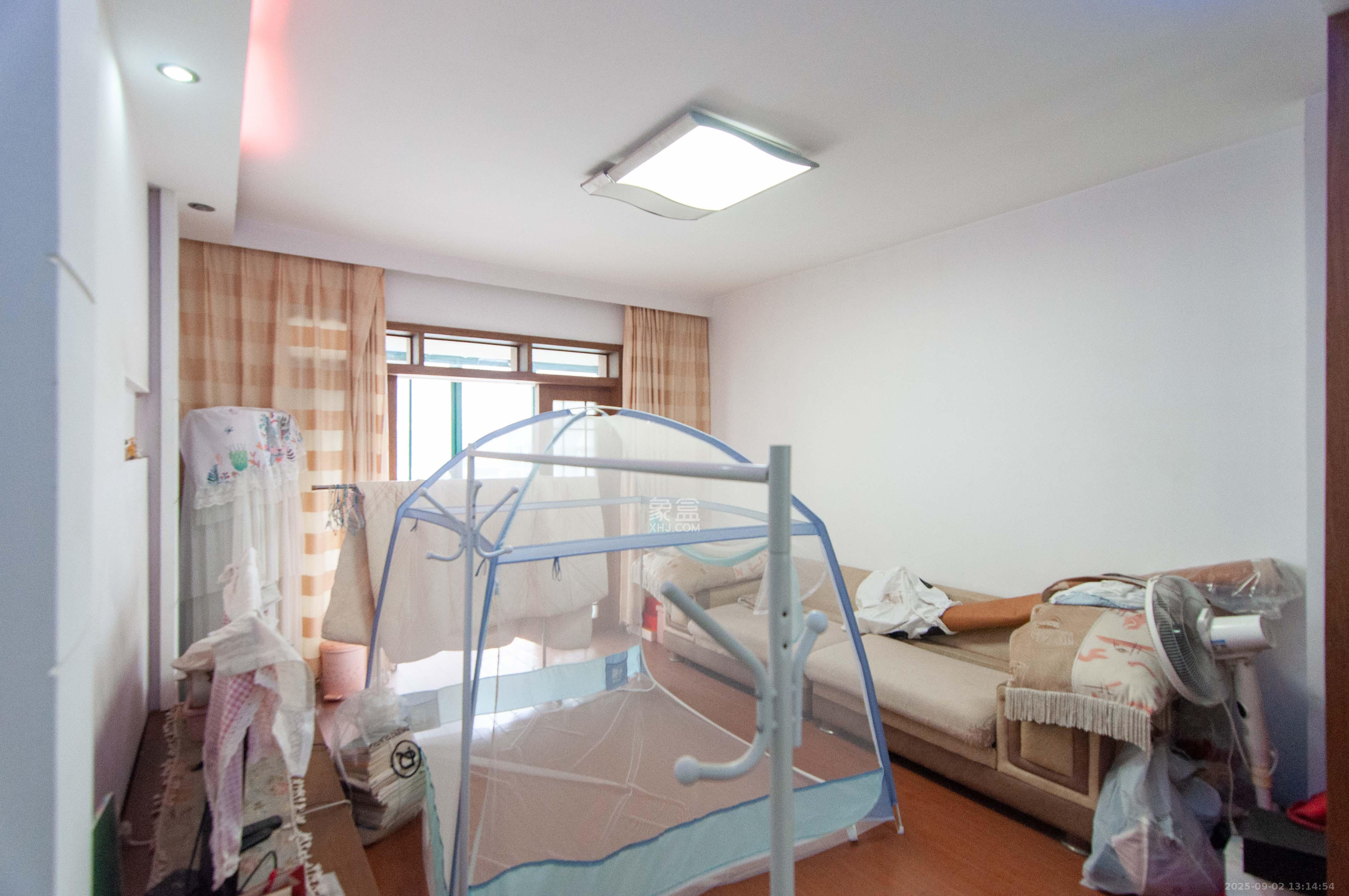 望兴景园一期 2室2厅1卫 70.0万 望兴景园一期 2室2厅1卫 70.0万客厅