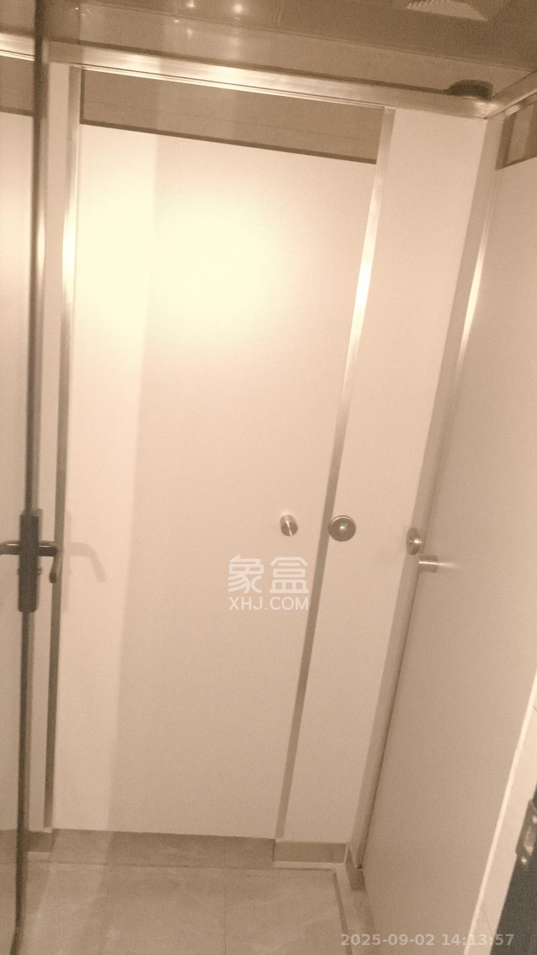 梅溪湖金茂湾  1室1厅1卫    6800.0元/月 梅溪湖金茂湾  1室1厅1卫    6800.0元/月室内图