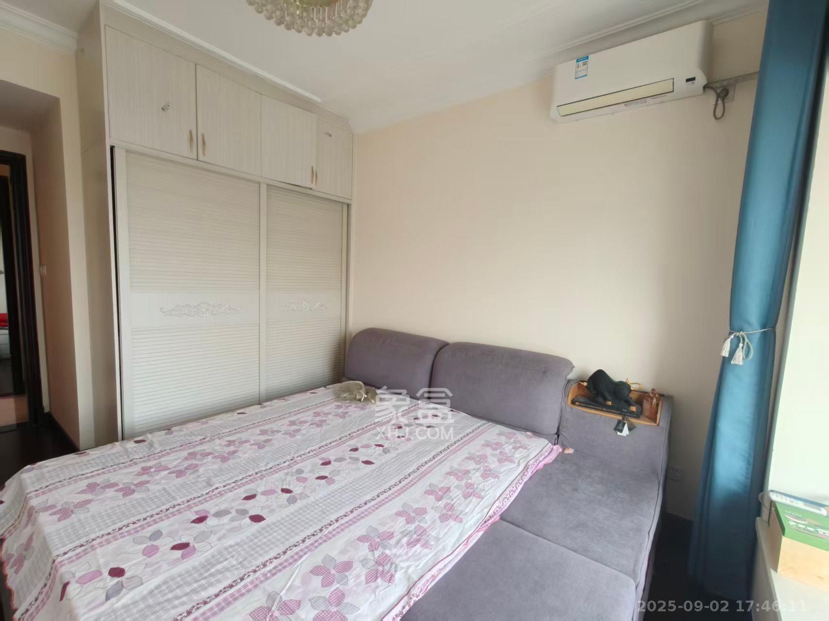 恒大翡翠华庭  2室2厅1卫    2200.0元/月室内图