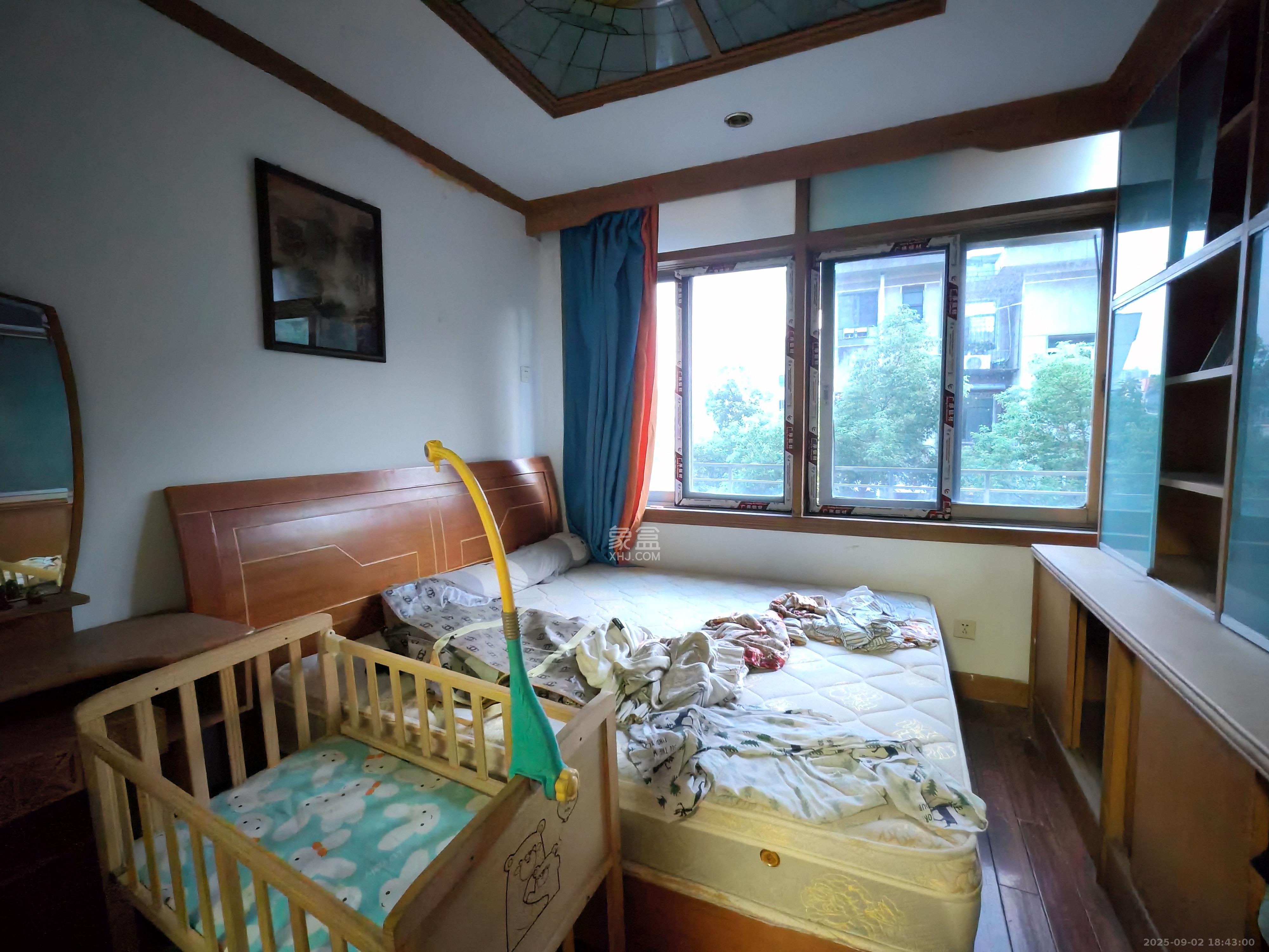邮电新村  3室2厅1卫   1800.00元/月室内图