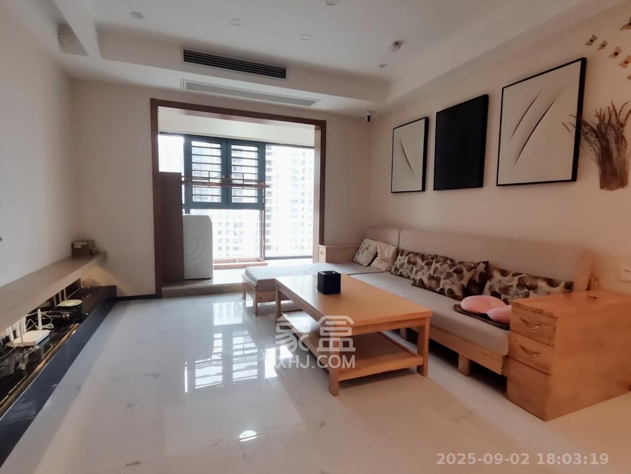 卓越浅水湾  1室2厅2卫   120.00万