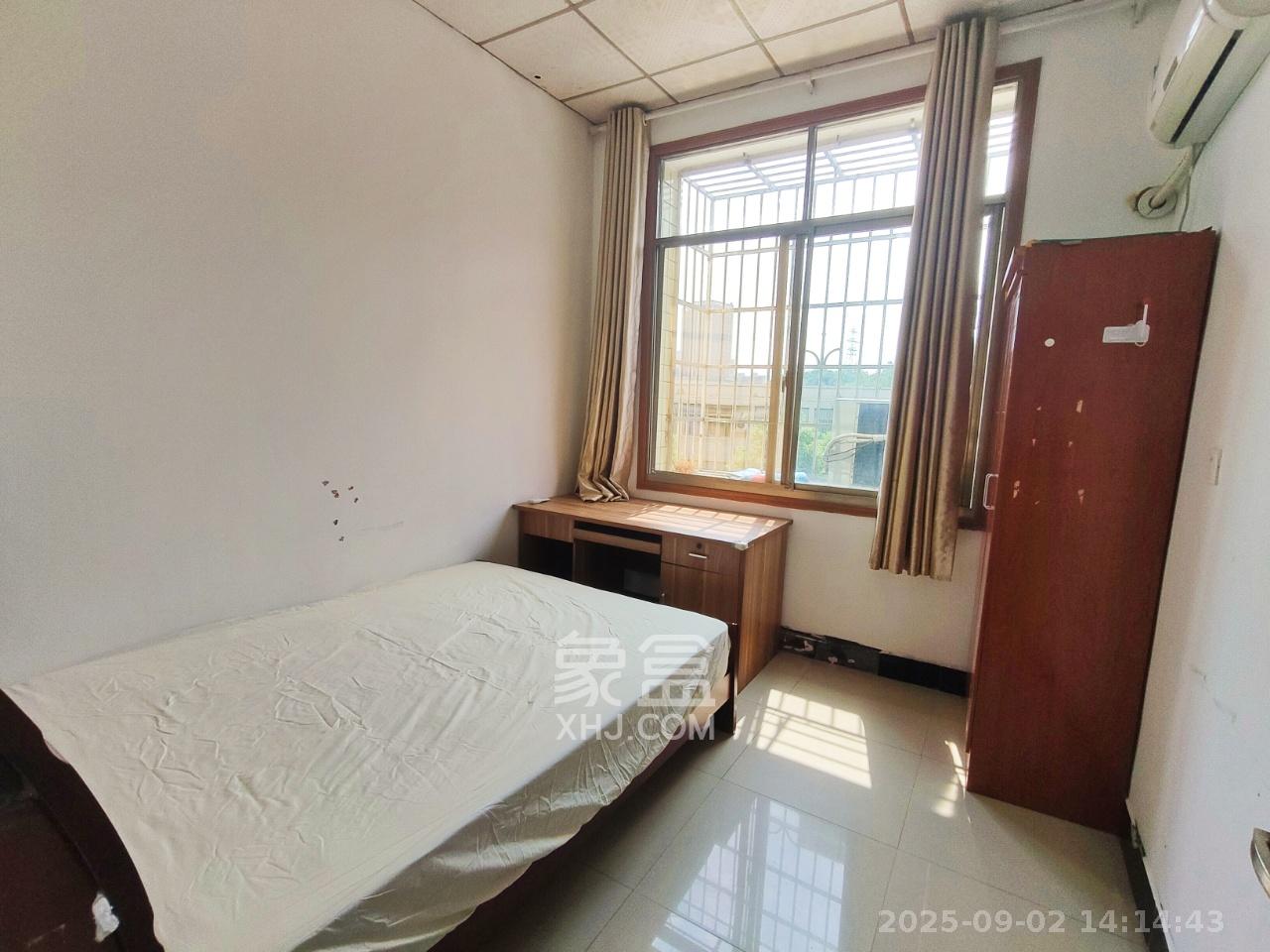 青山商贸住宅小区（天翼公寓）  1室0厅0卫   1100.00元/月室内图