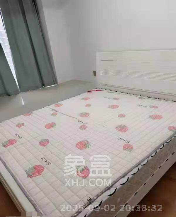 世茂铂翠湾四期（世茂悦享）  3室2厅1卫   3200.00元/月室内图