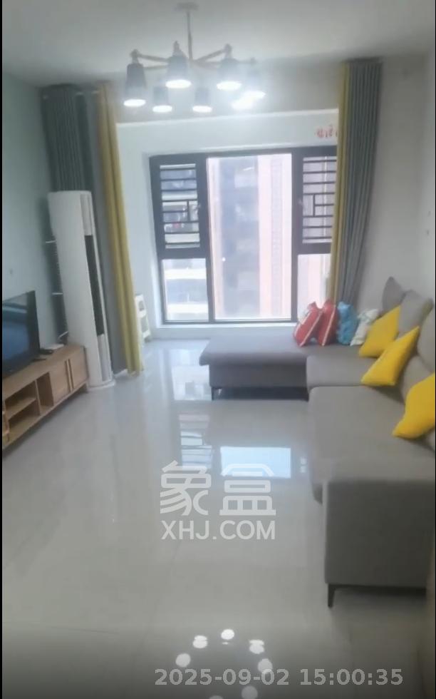 鑫远翡丽郡(鑫远翡丽雅苑) 3室2厅1卫 2600.0元/月 鑫远翡丽郡(鑫远翡丽雅苑) 3室2厅1卫 2600.0元/月室内图