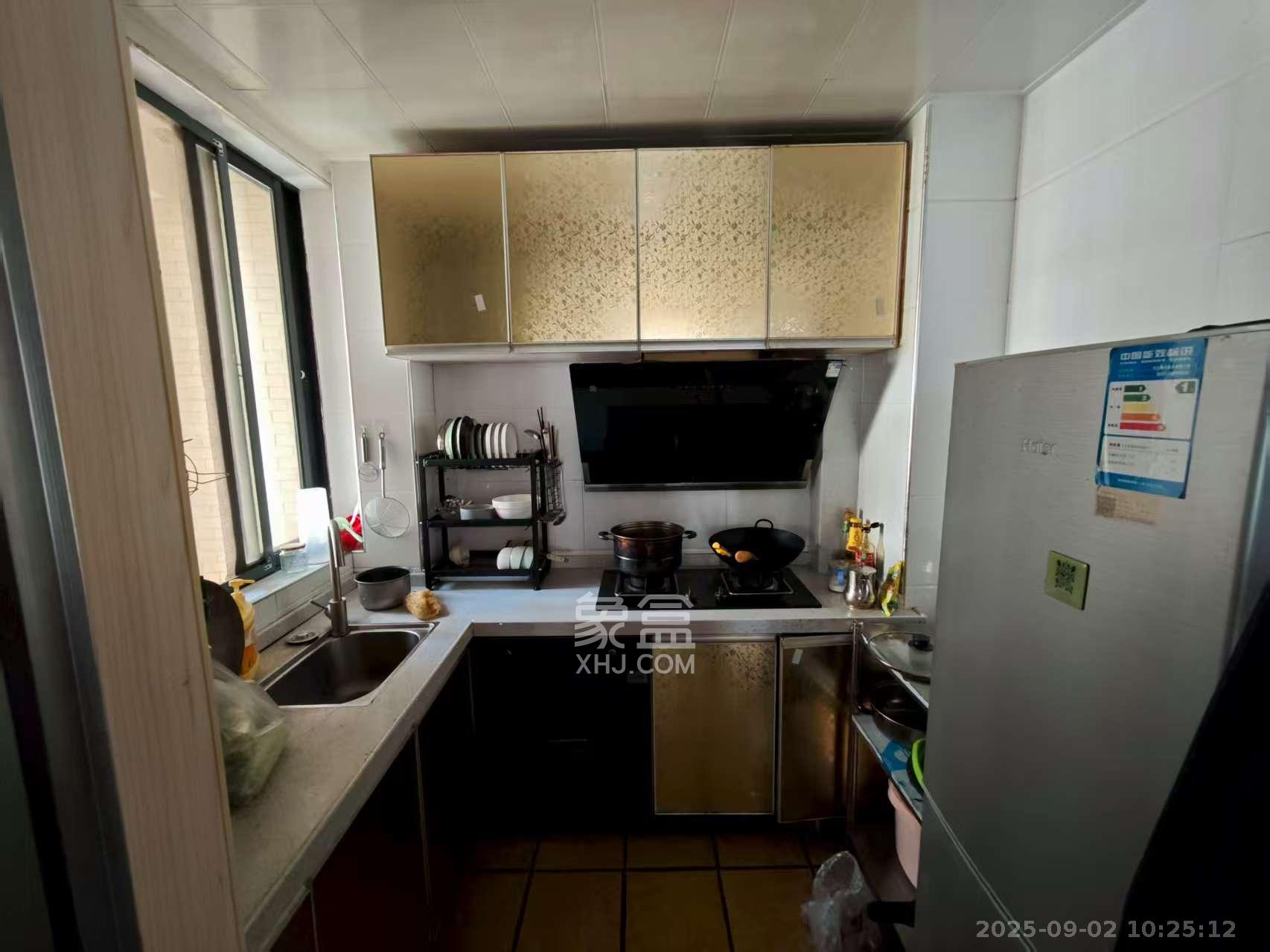 金富星城 3室2厅1卫 1600.0元/月 金富星城 3室2厅1卫 1600.0元/月室内图