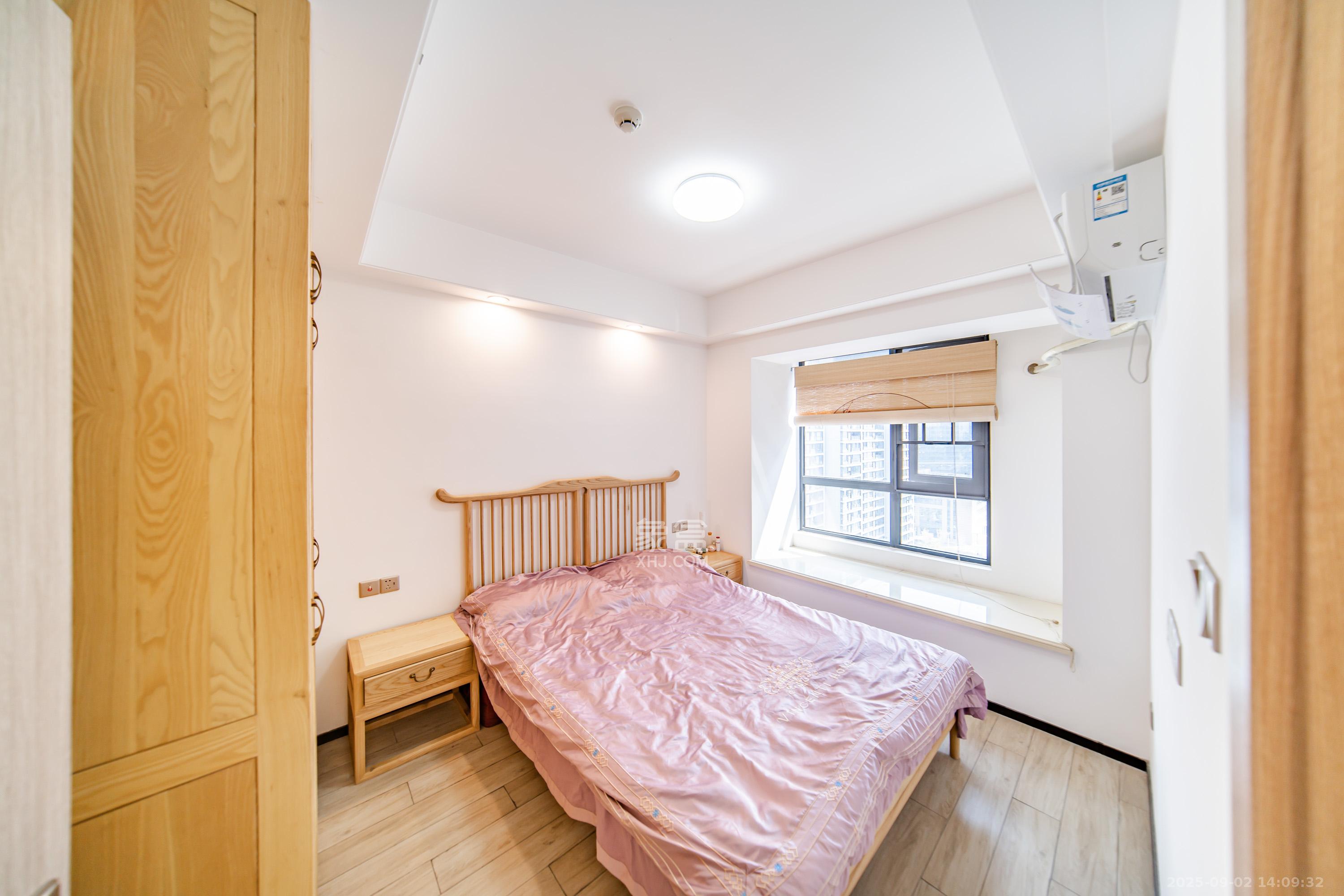 中海阅江府  1室1厅1卫    65.0万 中海阅江府  1室1厅1卫    65.0万卧室