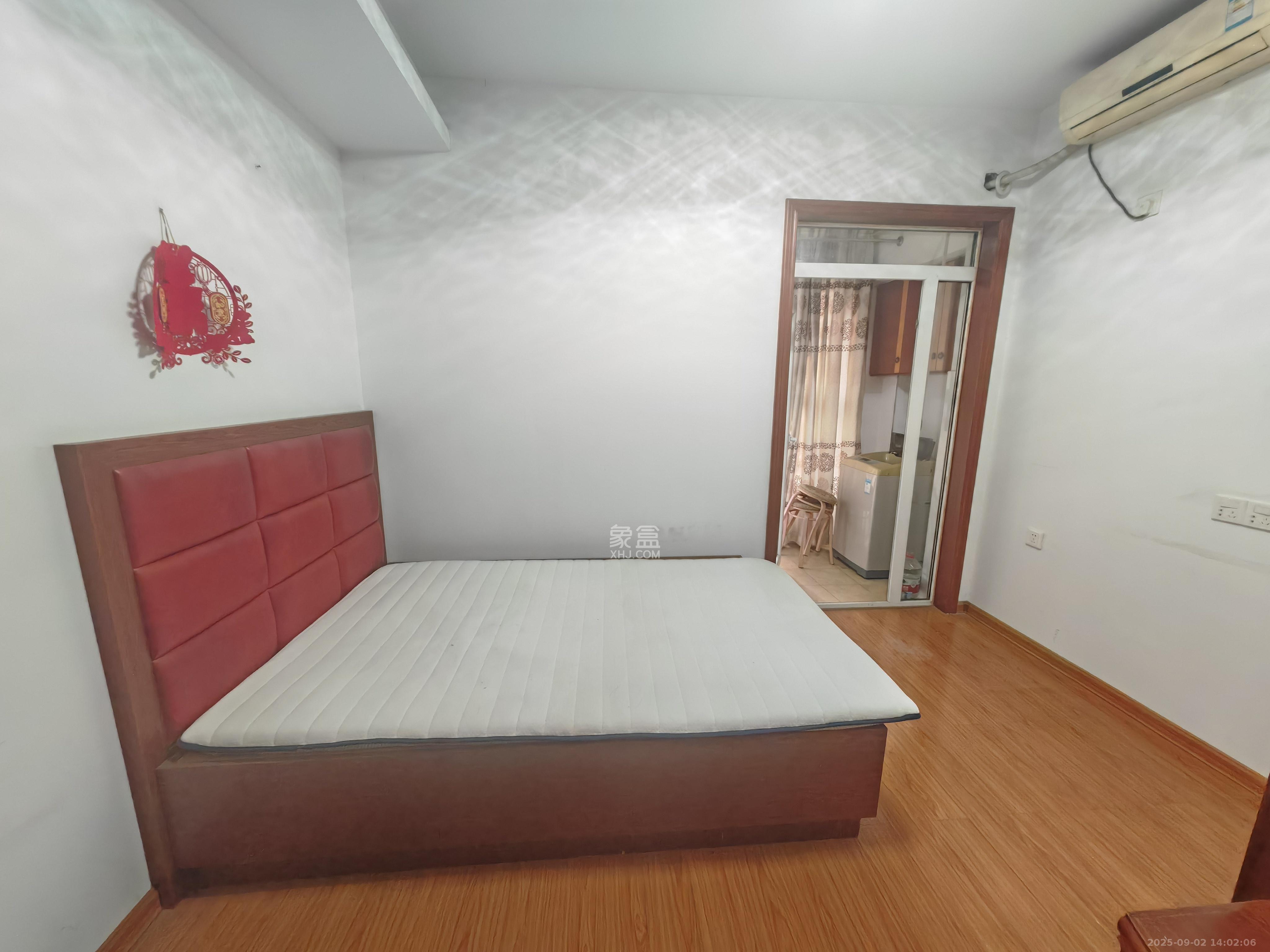 郡原居里  2室2厅1卫    1600.0元/月 郡原居里  2室2厅1卫    1600.0元/月室内图