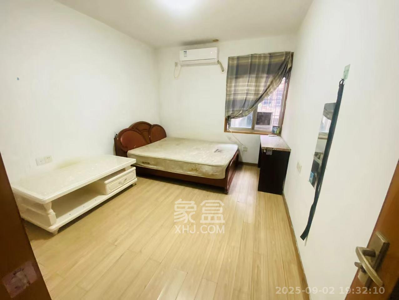 天心区机关宿舍  3室1厅1卫   2400.00元/月室内图