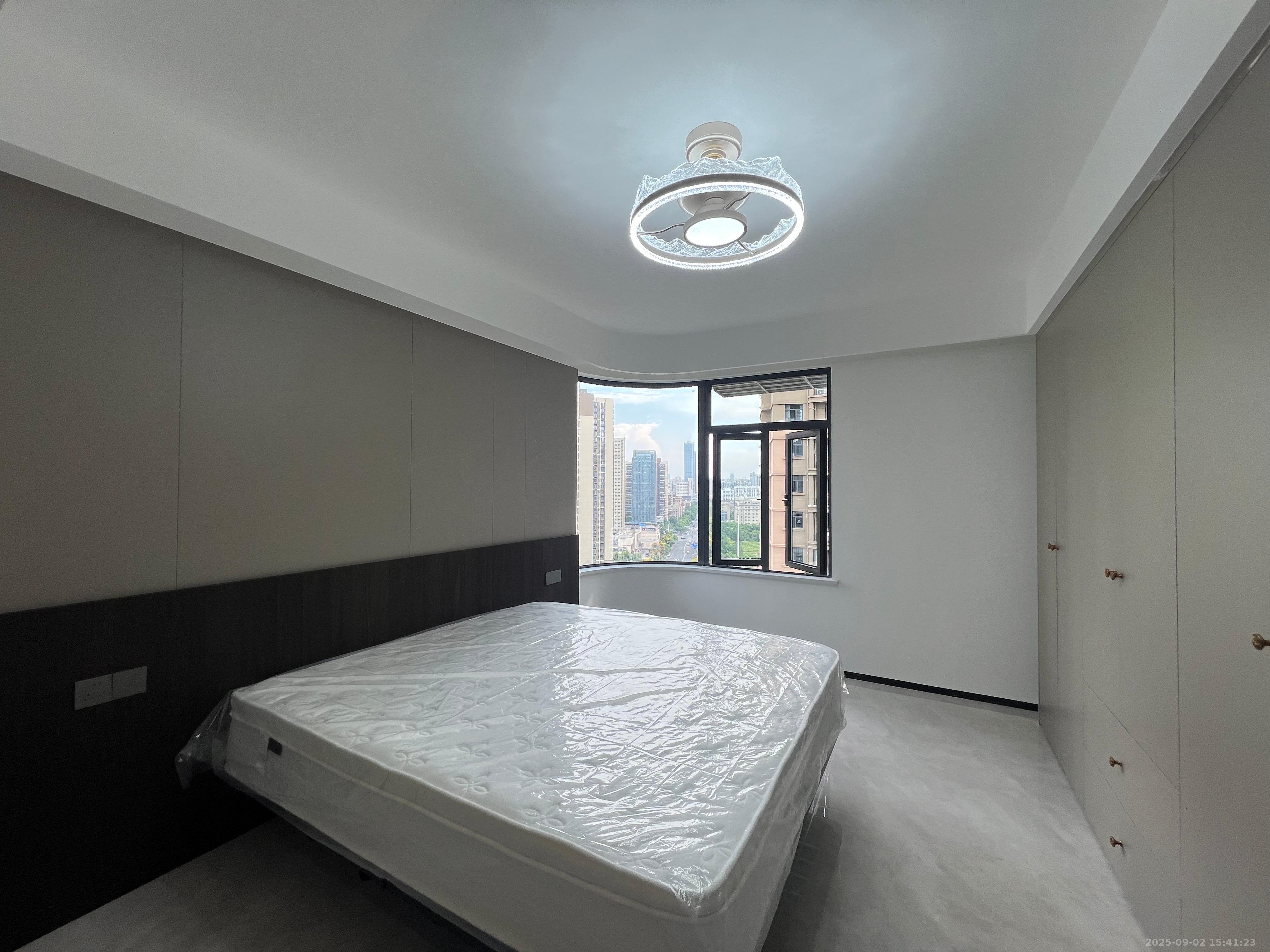 嘉雨东苑 3室2厅2卫 10000.0元/月 嘉雨东苑 3室2厅2卫 10000.0元/月室内图