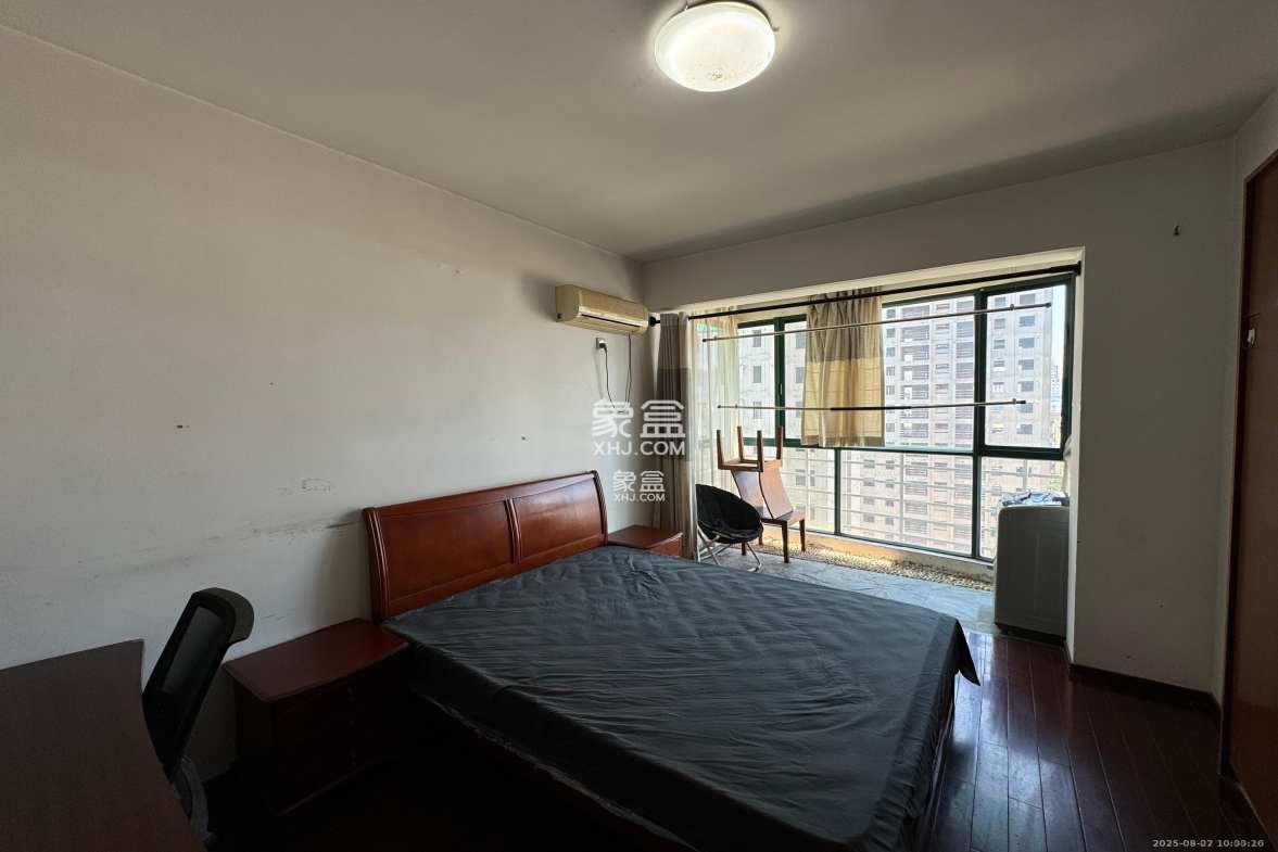 四季阳光花城 3室2厅1卫 3200.0元/月 四季阳光花城 3室2厅1卫 3200.0元/月室内图