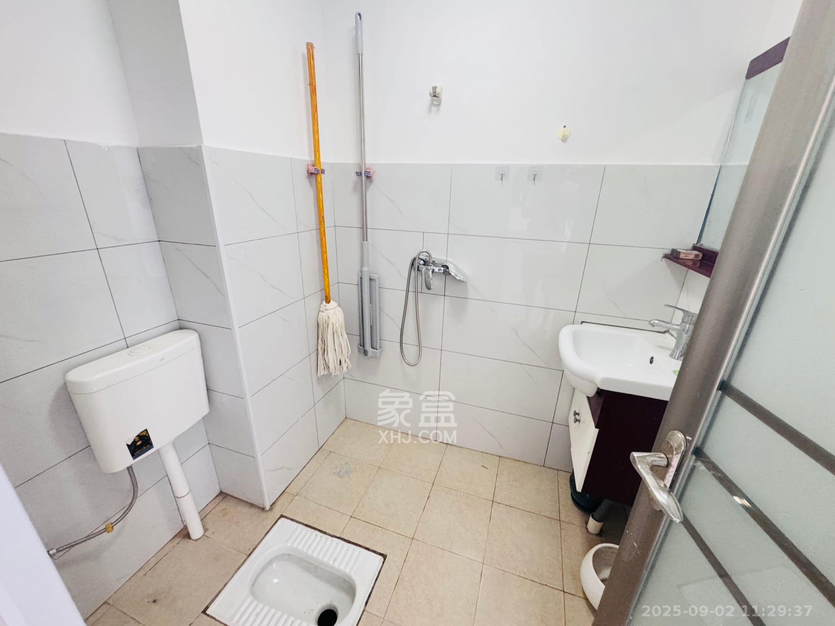 创世纪广场 1室1厅1卫 1300.0元/月 创世纪广场 1室1厅1卫 1300.0元/月室内图