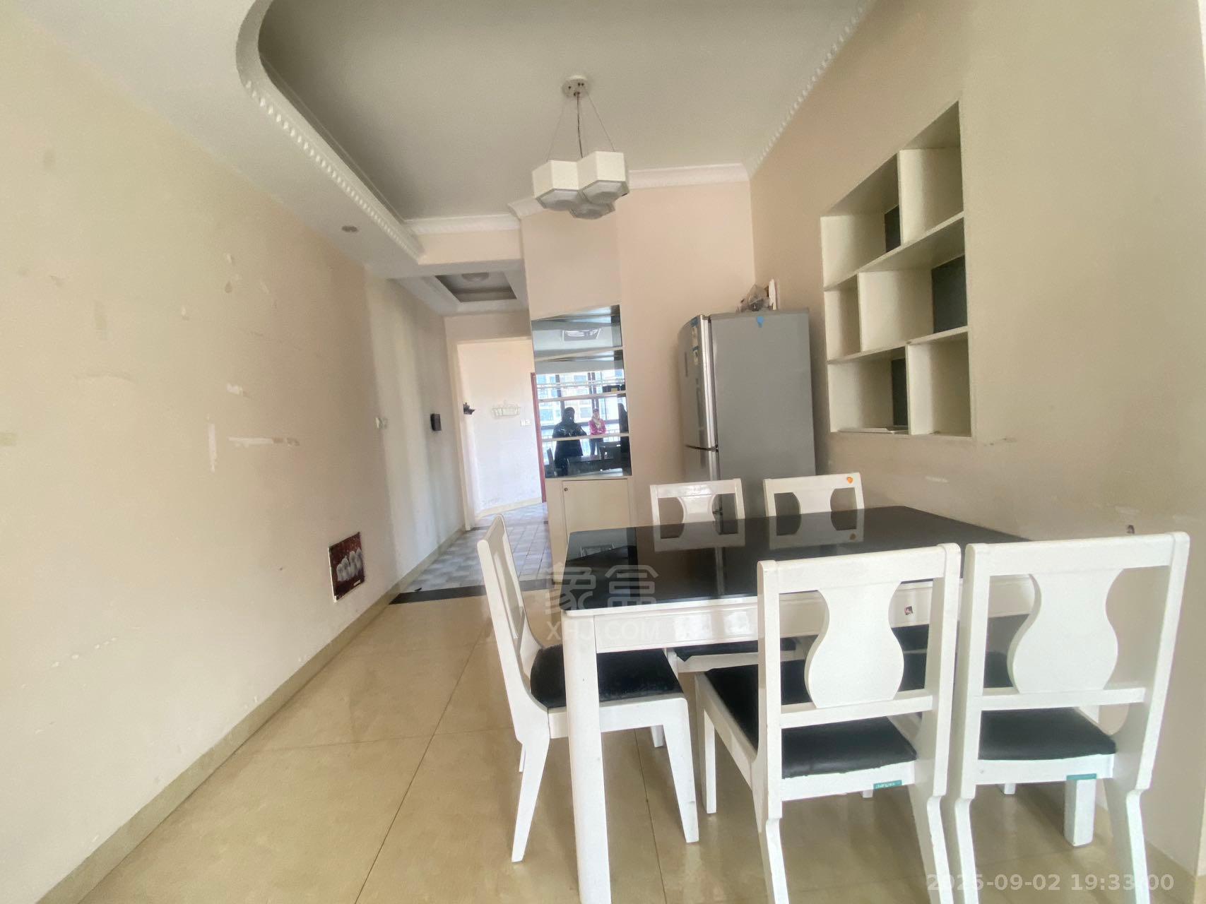 龙腾国际 2室2厅1卫 1700.0元/月 龙腾国际 2室2厅1卫 1700.0元/月室内图