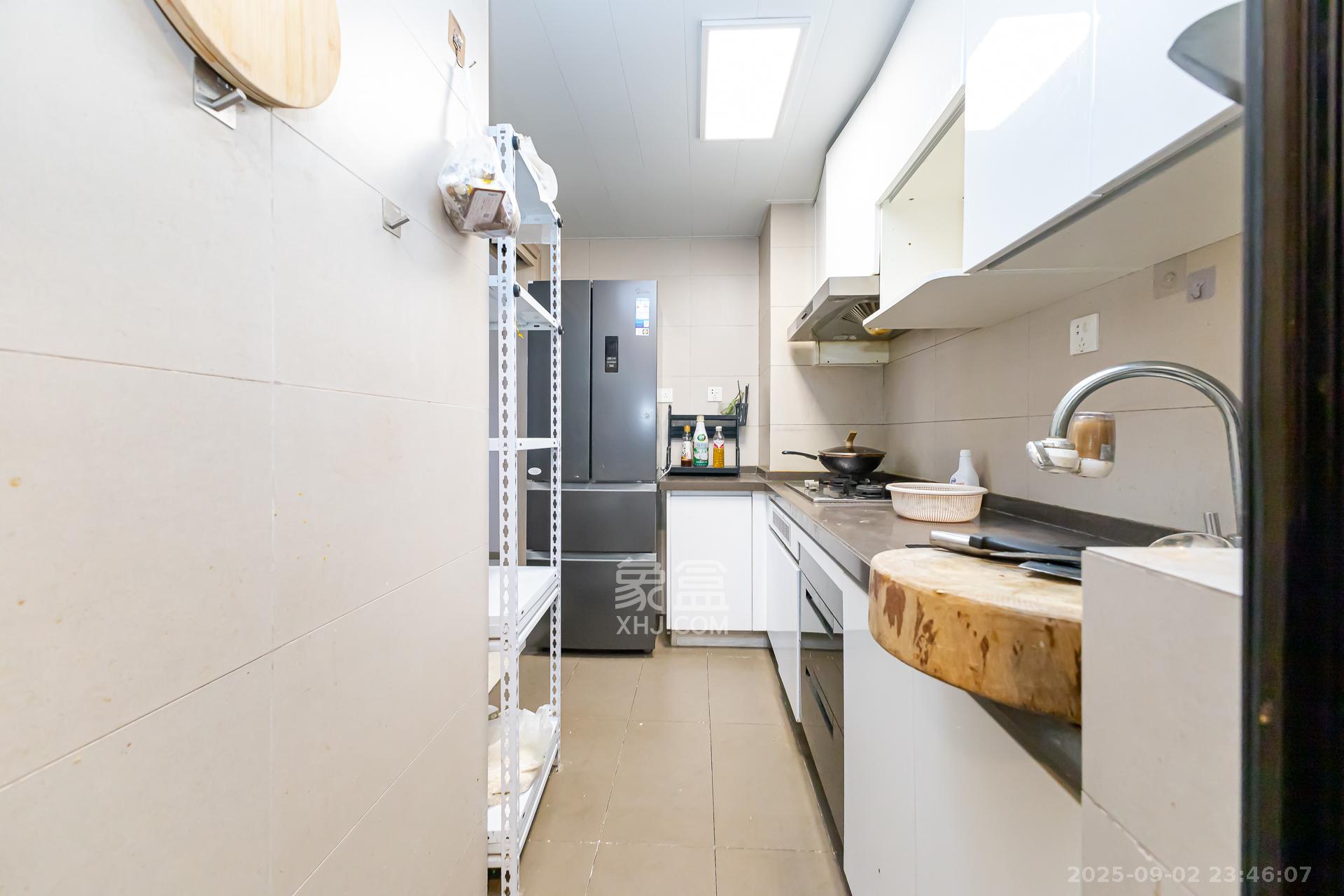 时代倾城三期  2室2厅1卫    68.0万 时代倾城三期  2室2厅1卫    68.0万厨房