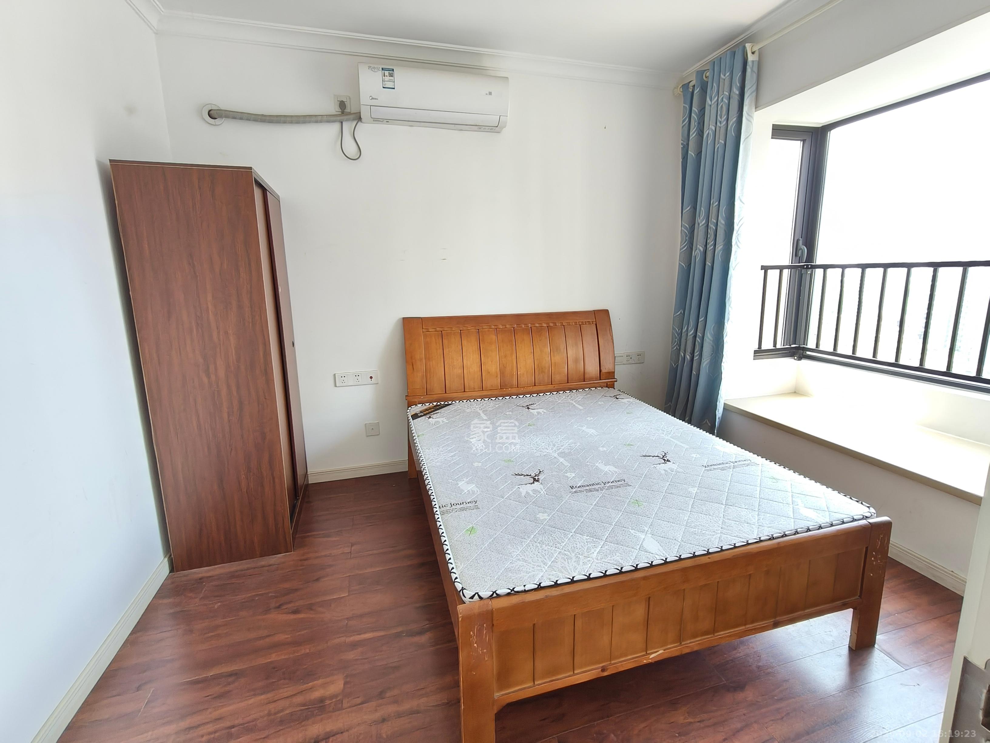 万科魅力之城锋镜里 3室2厅1卫 2200.0元/月 万科魅力之城锋镜里 3室2厅1卫 2200.0元/月室内图