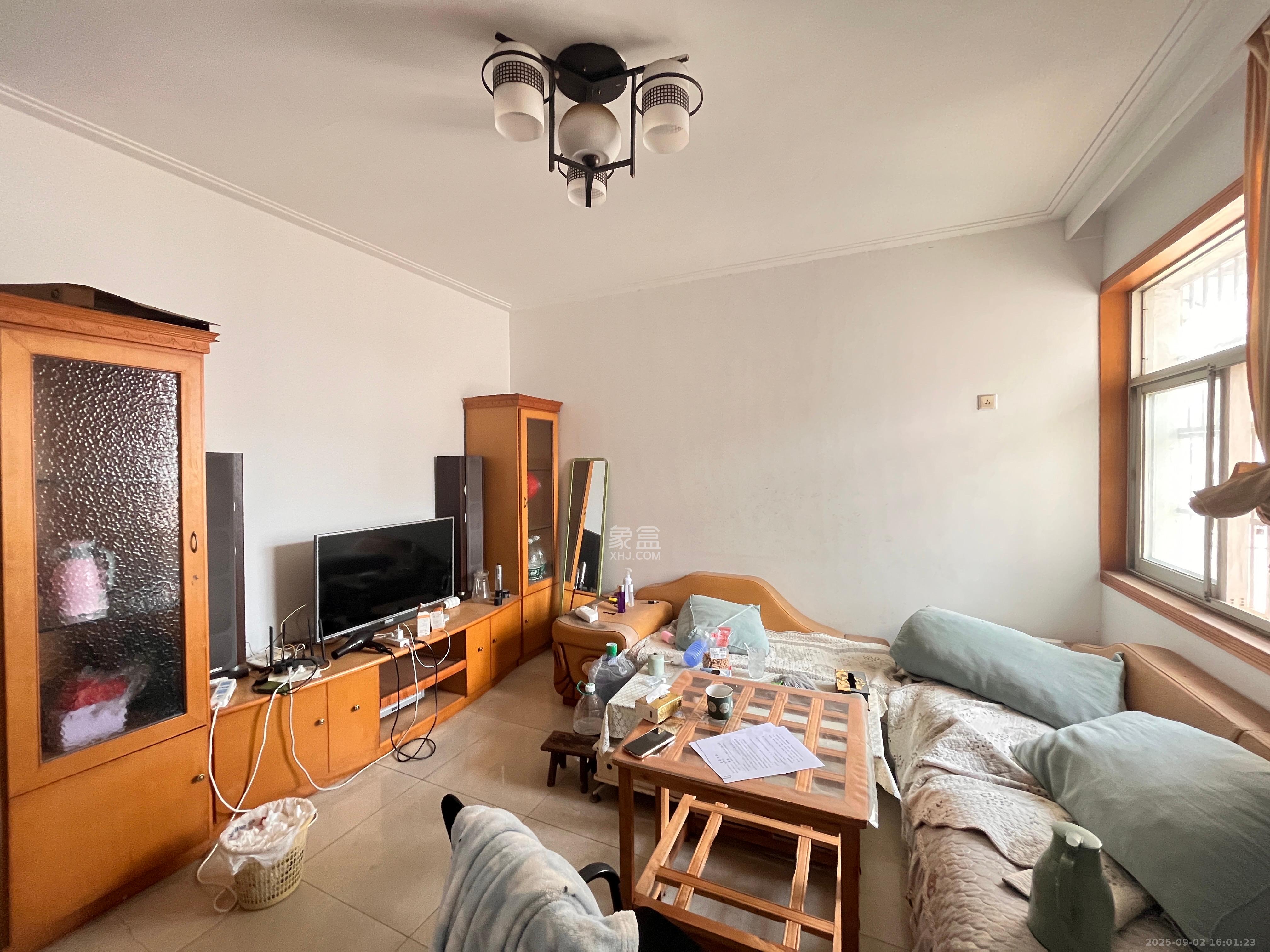 长华小区 3室2厅1卫 1700.0元/月 长华小区 3室2厅1卫 1700.0元/月室内图