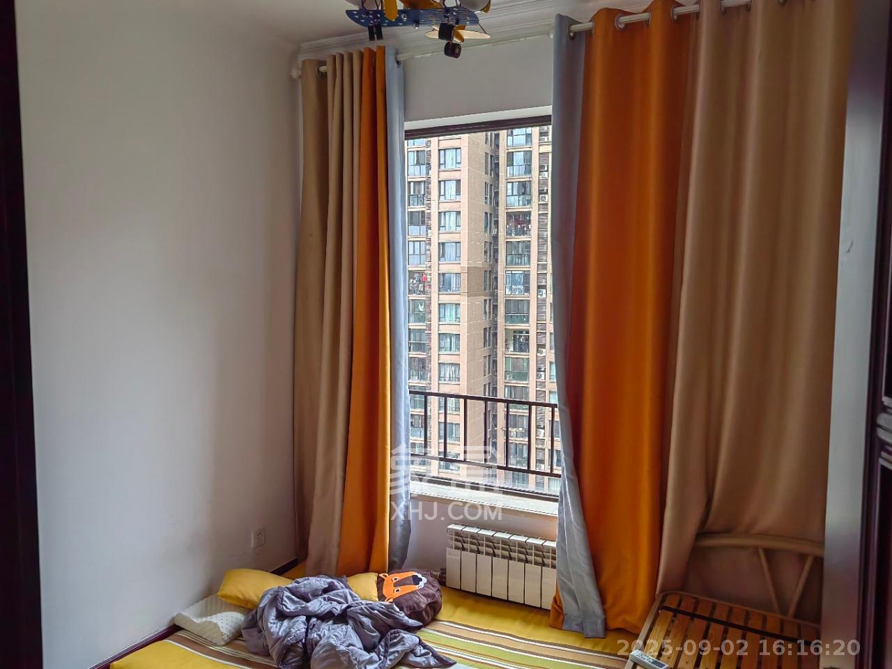 中海国际一期 4室2厅2卫 2500.00元/月 中海国际一期 4室2厅2卫 2500.00元/月室内图