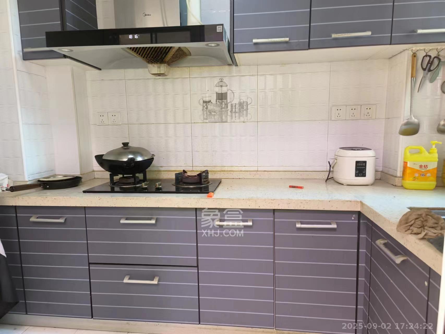 恒生碧水龙庭 3室2厅2卫 2100.0元/月 恒生碧水龙庭 3室2厅2卫 2100.0元/月室内图