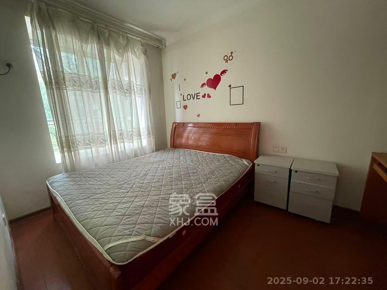 中江丽晶苑 2室2厅1卫 2100.0元/月 中江丽晶苑 2室2厅1卫 2100.0元/月室内图