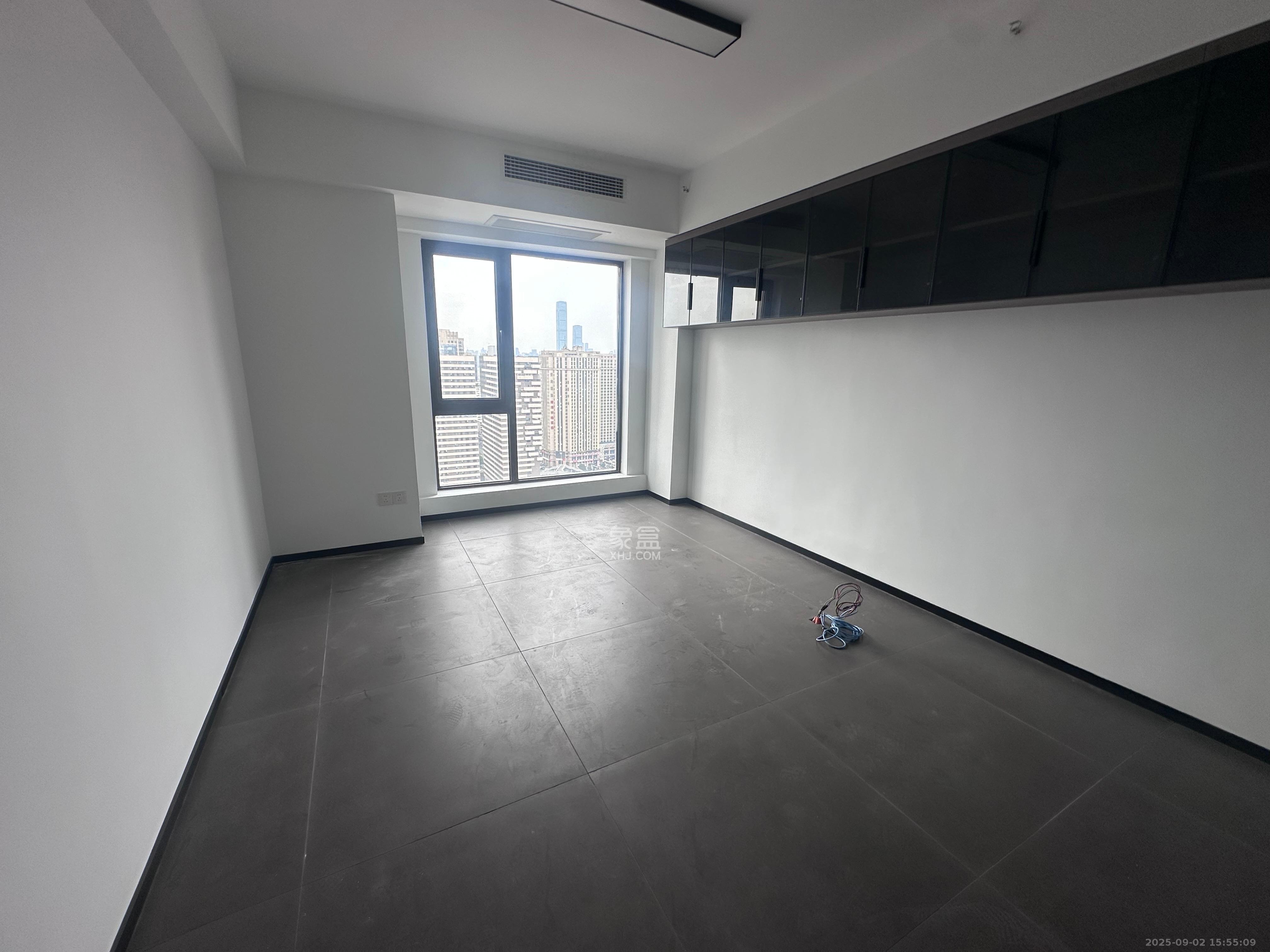 卓越江岸  1室0厅0卫    6000.0元/月 卓越江岸  1室0厅0卫    6000.0元/月室内图