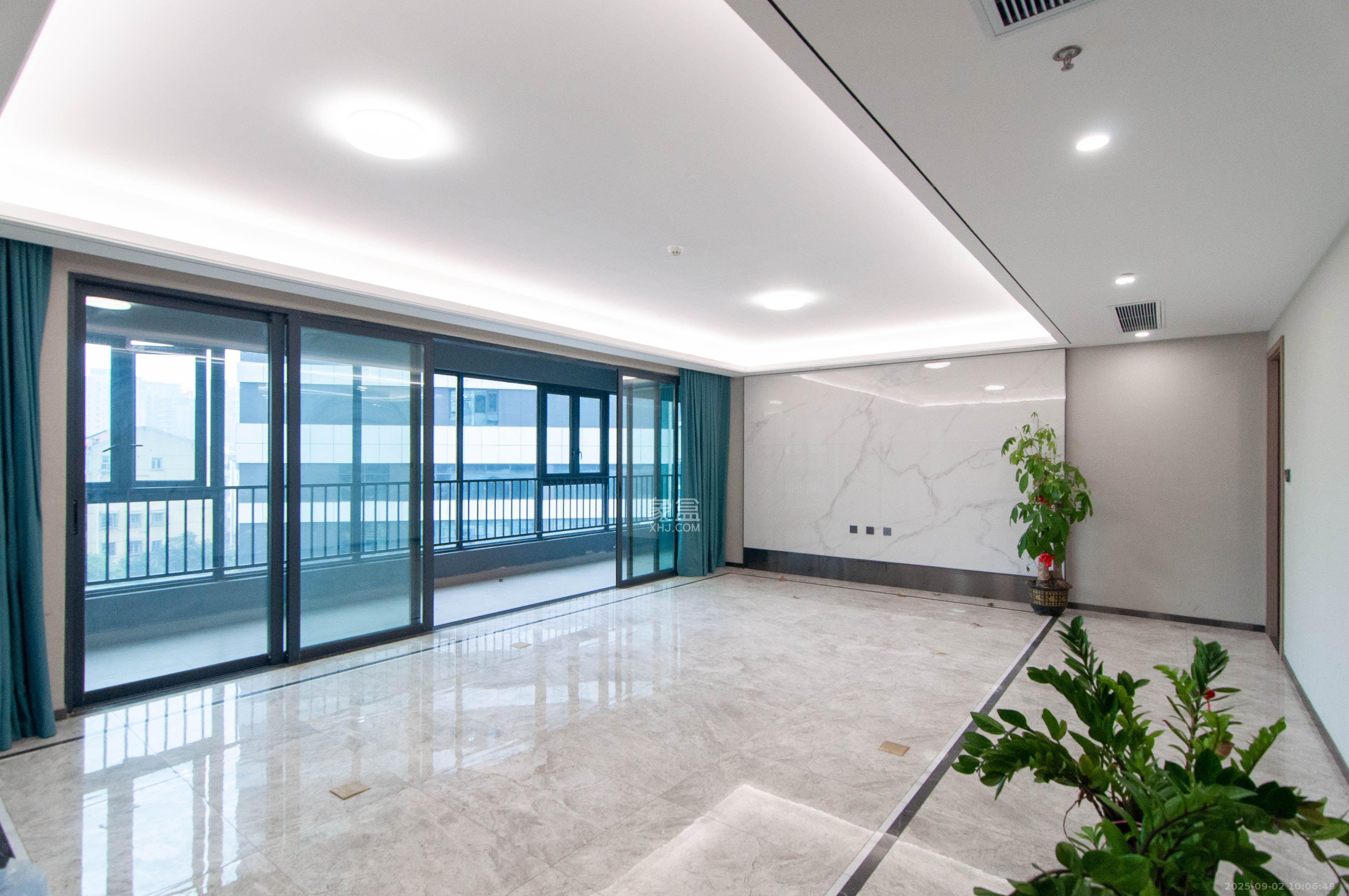 旭辉都会山 4室2厅3卫 8000.0元/月 旭辉都会山 4室2厅3卫 8000.0元/月室内图