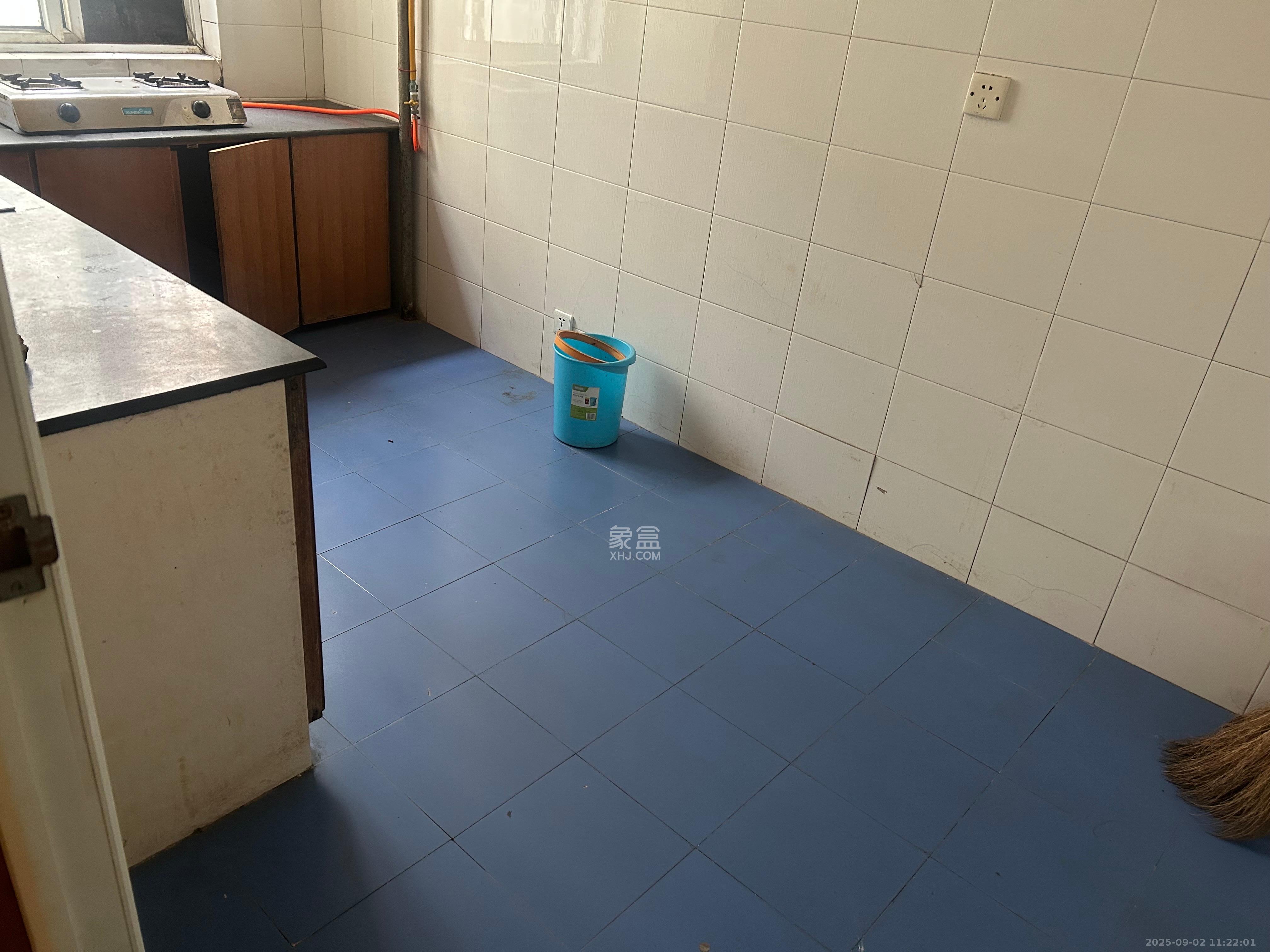 幸福人家 3室2厅2卫 2800.0元/月 幸福人家 3室2厅2卫 2800.0元/月室内图