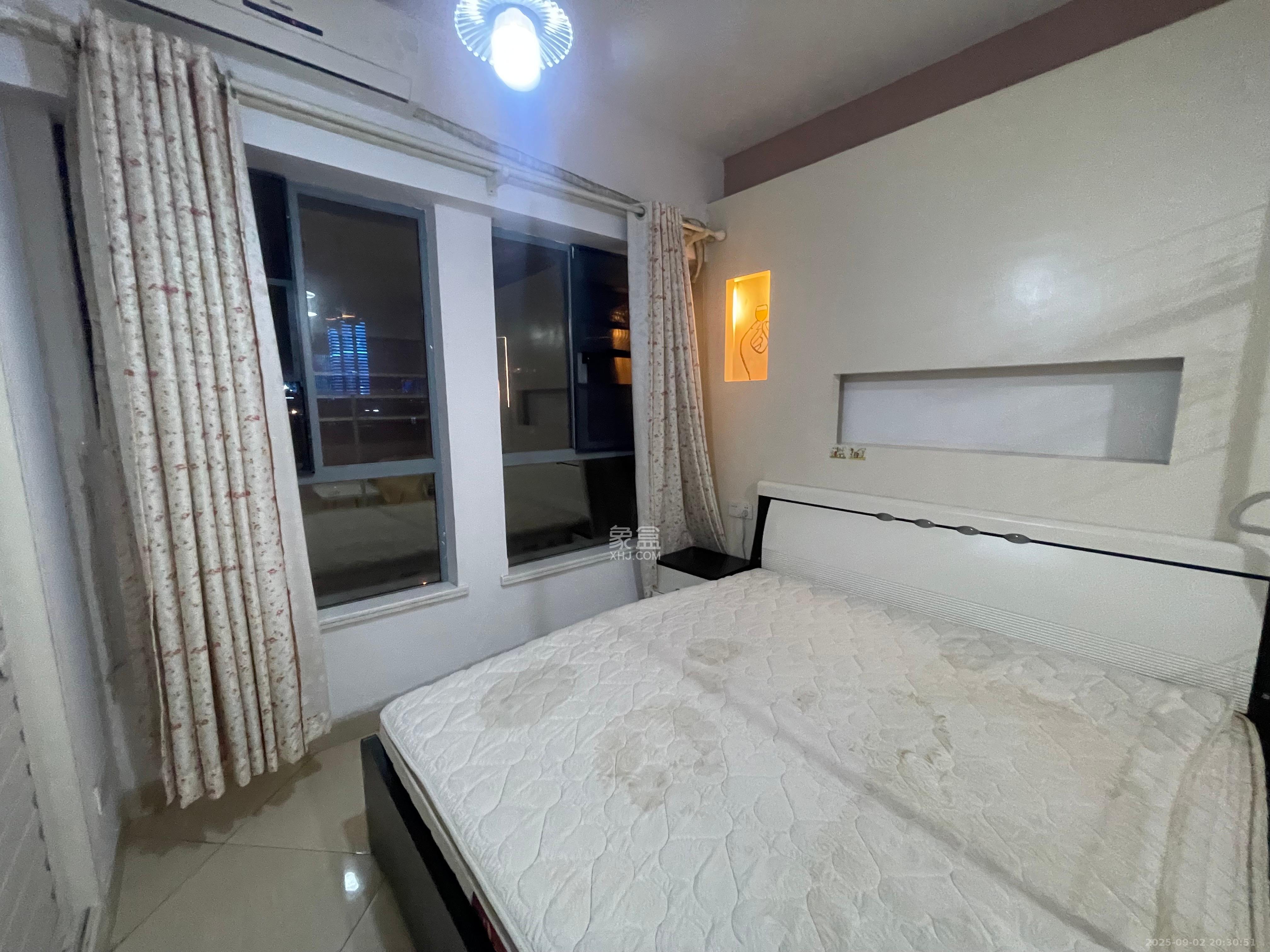 东宸19公馆  1室1厅1卫    1700.0元/月室内图