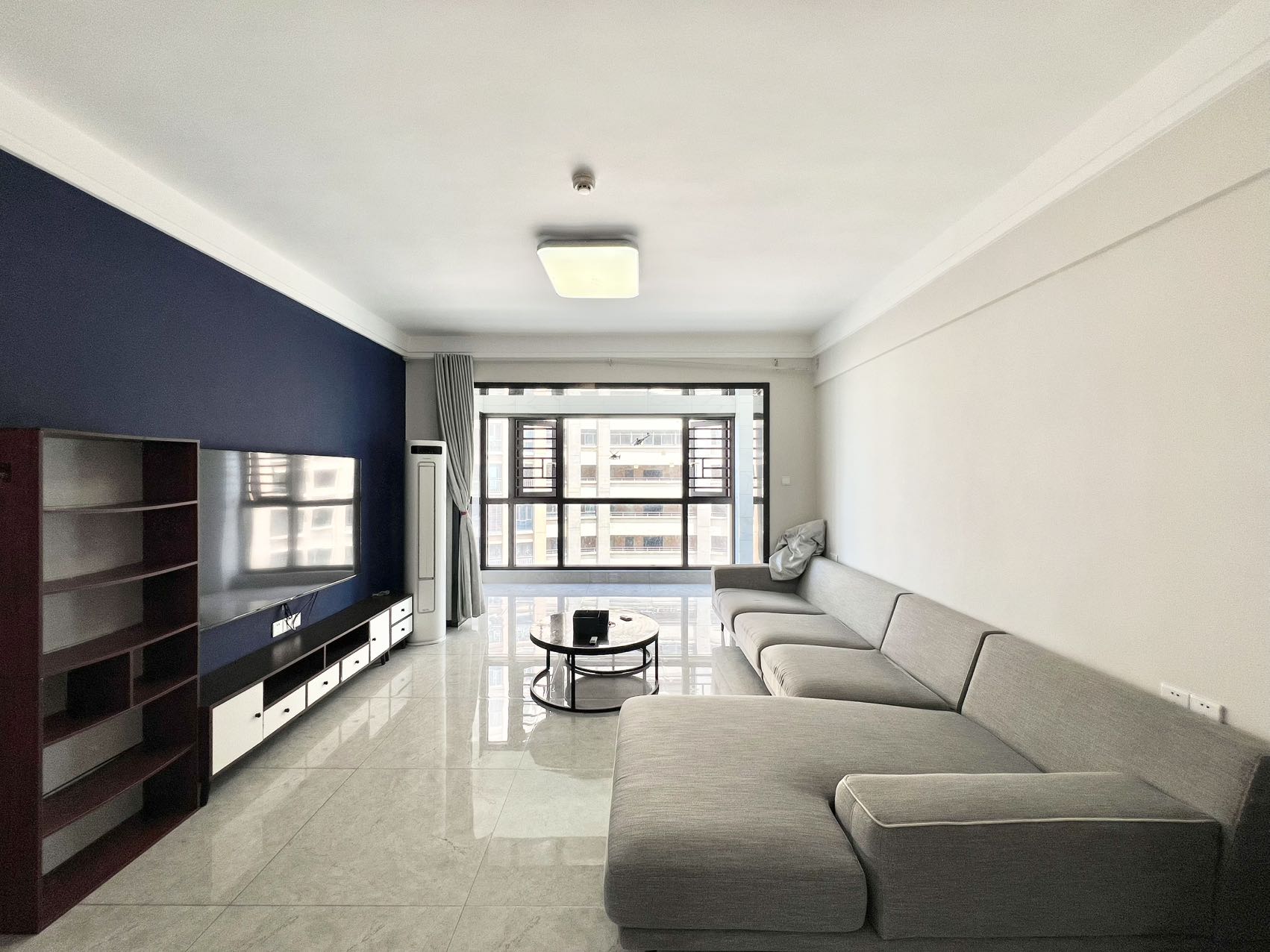 爱琴海  3室2厅2卫    3500.0元/月 爱琴海  3室2厅2卫    3500.0元/月室内图