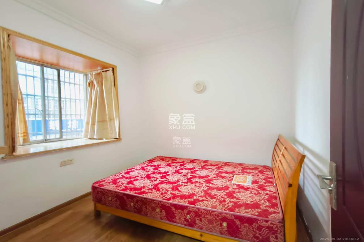 湘绣城 3室2厅2卫 1800.0元/月 湘绣城 3室2厅2卫 1800.0元/月室内图