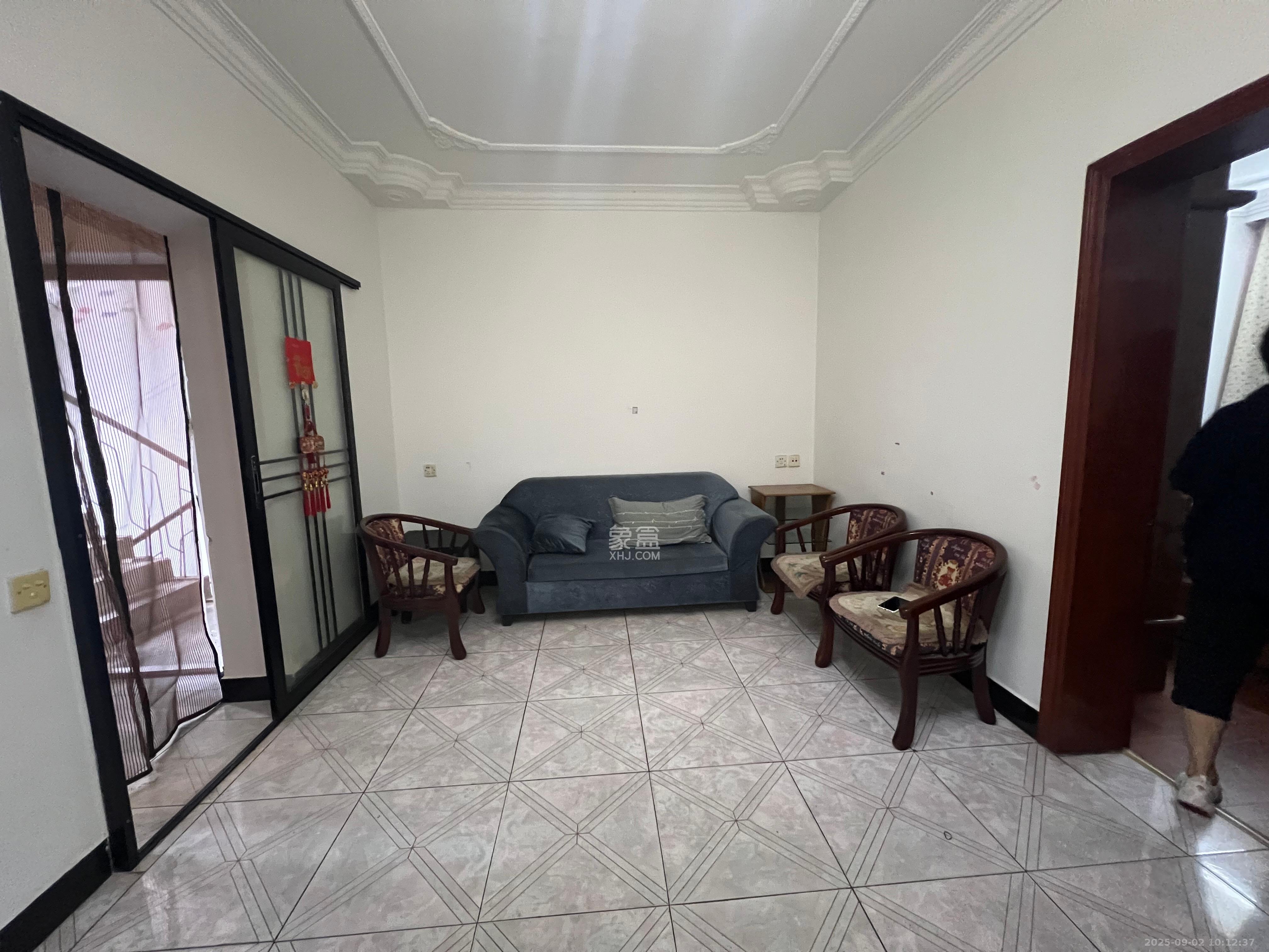 狮子山二片  1室0厅0卫    1600.0元/月室内图