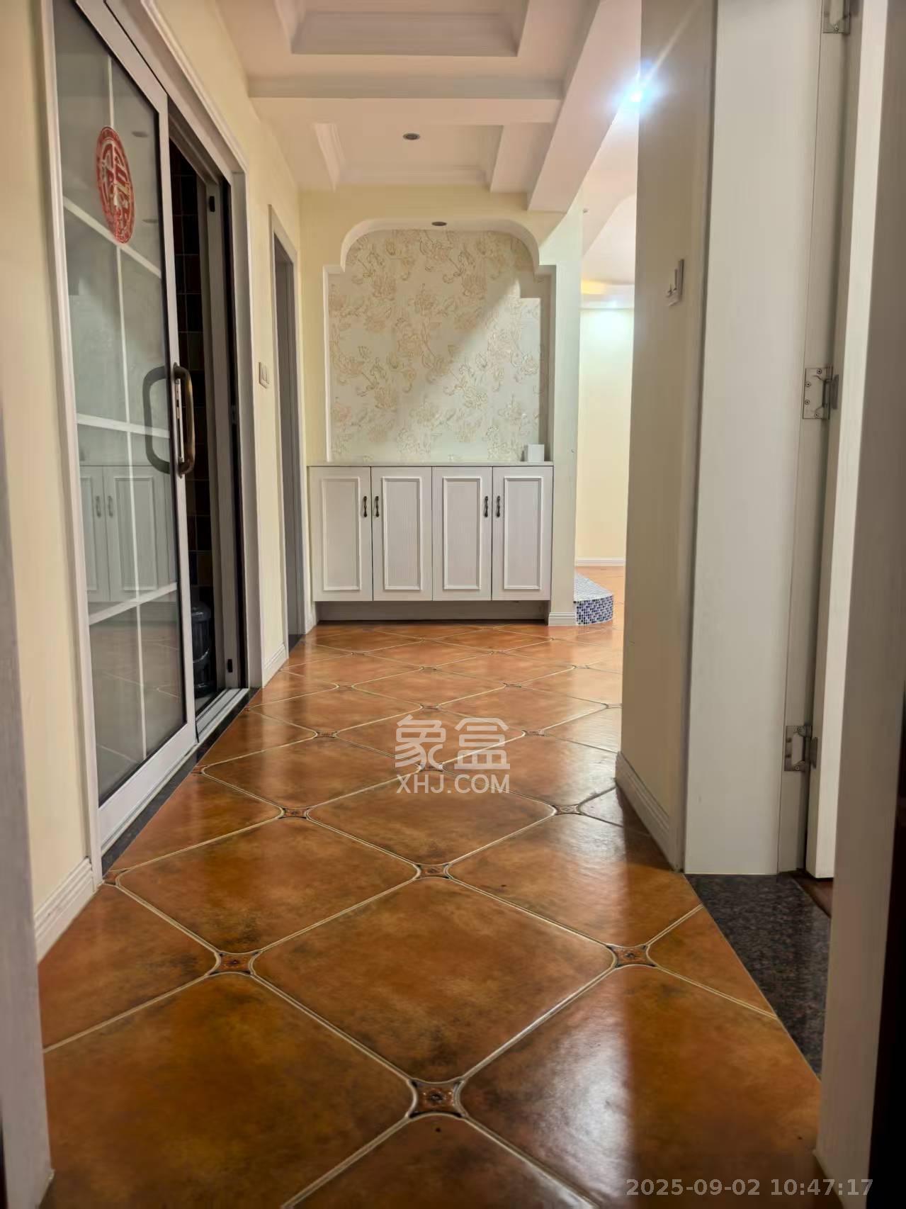 鑫科明珠  3室2厅2卫    3350.0元/月 鑫科明珠  3室2厅2卫    3350.0元/月室内图